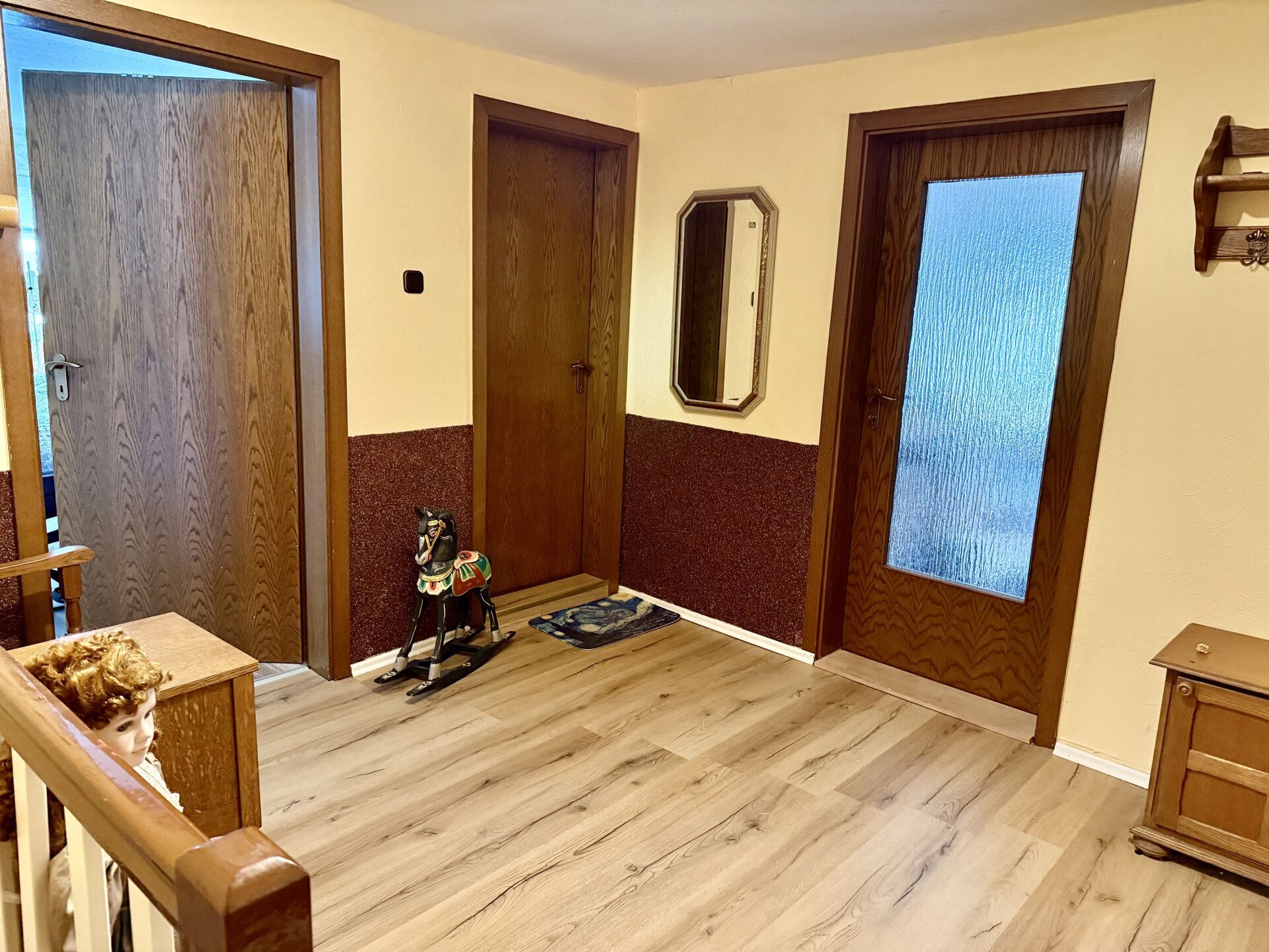 Immobilienangebot - Brakel - Alle - Einfamilienhaus mit großem Grundstück, Garage und viel Potenzial