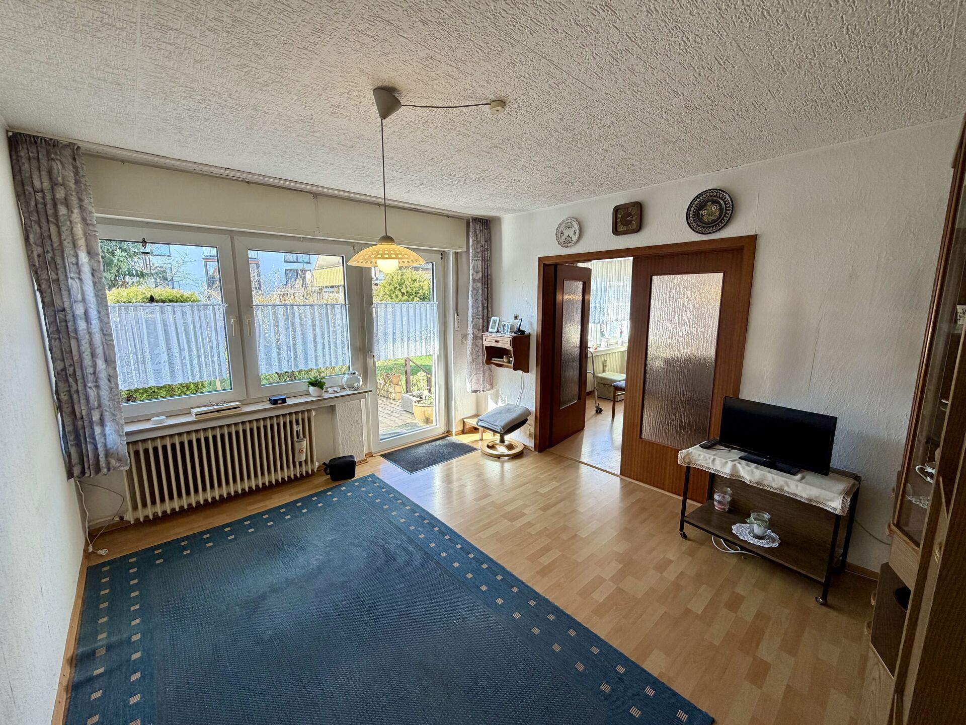 Immobilienangebot - Paderborn / Schloß Neuhaus - Alle - Gestalten Sie Ihr Traumhaus: Sanierungsbedürftige Doppelhaushälfte auf großzügigem Grundstück mit Potential