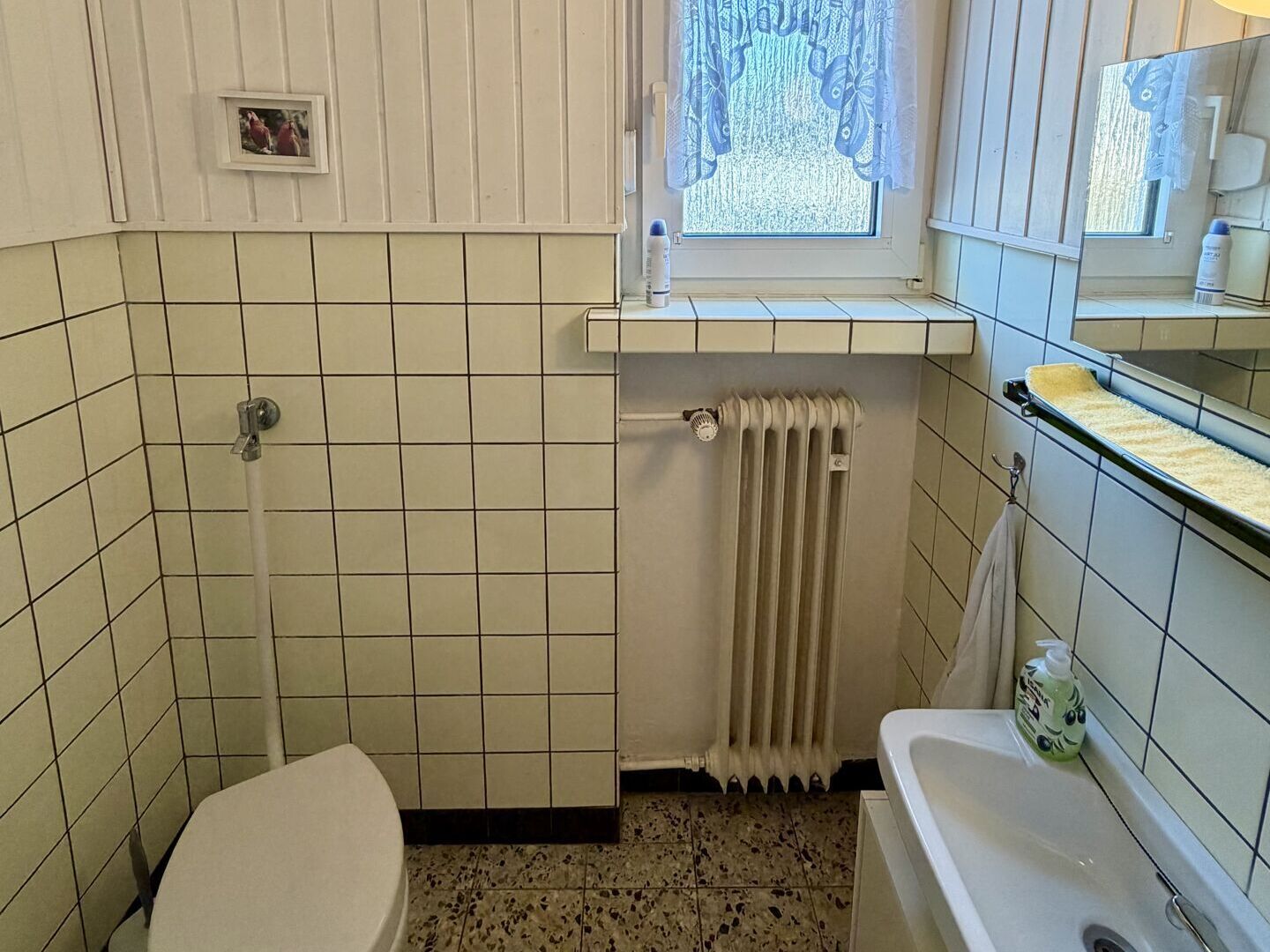 Immobilienangebot - Paderborn / Schloß Neuhaus - Alle - Gestalten Sie Ihr Traumhaus: Sanierungsbedürftige Doppelhaushälfte auf großzügigem Grundstück mit Potential