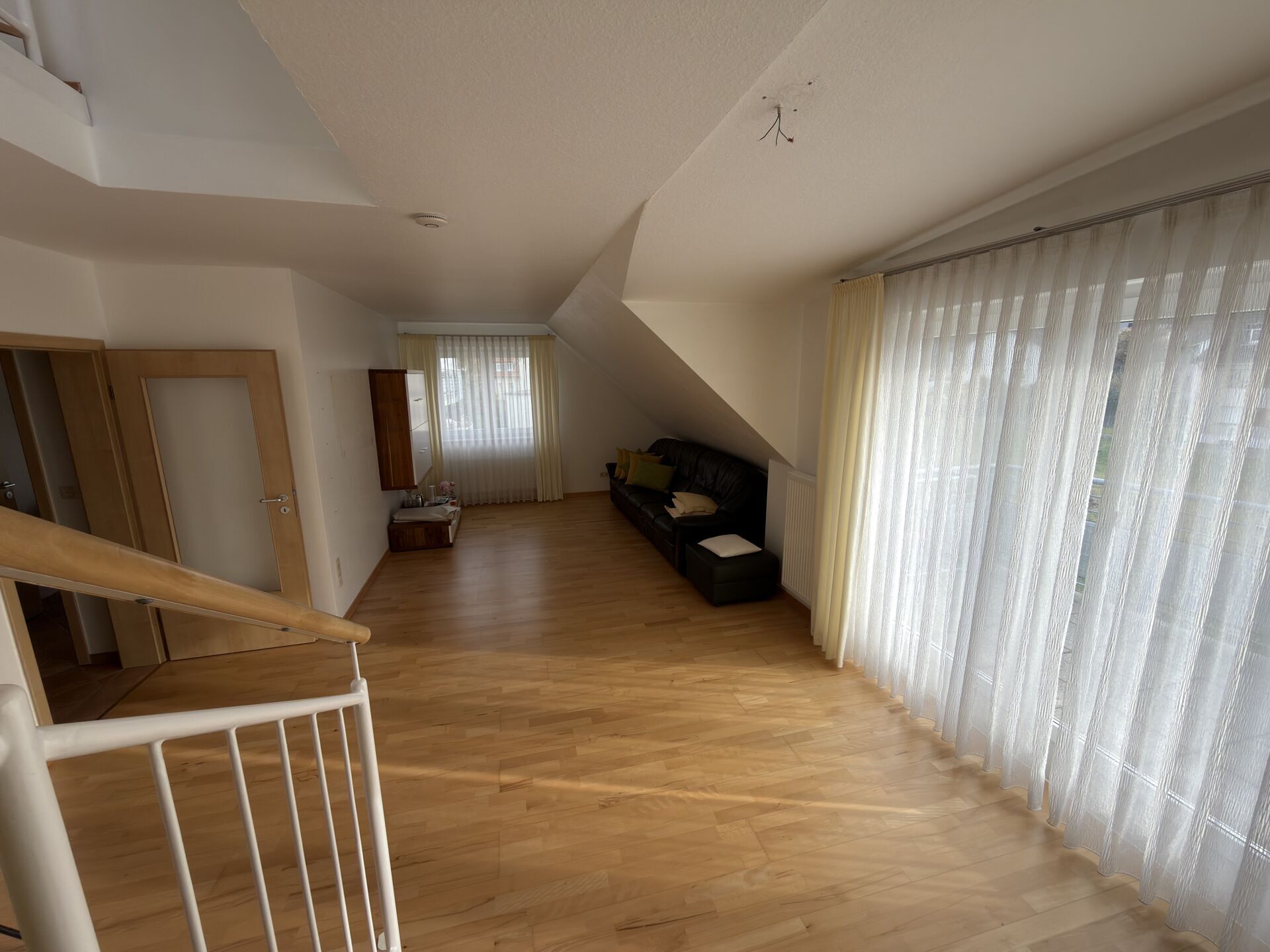 Immobilienangebot - Detmold - Alle - Eigentumswohnung in Hiddesen !
Mehr muss man nicht sagen....