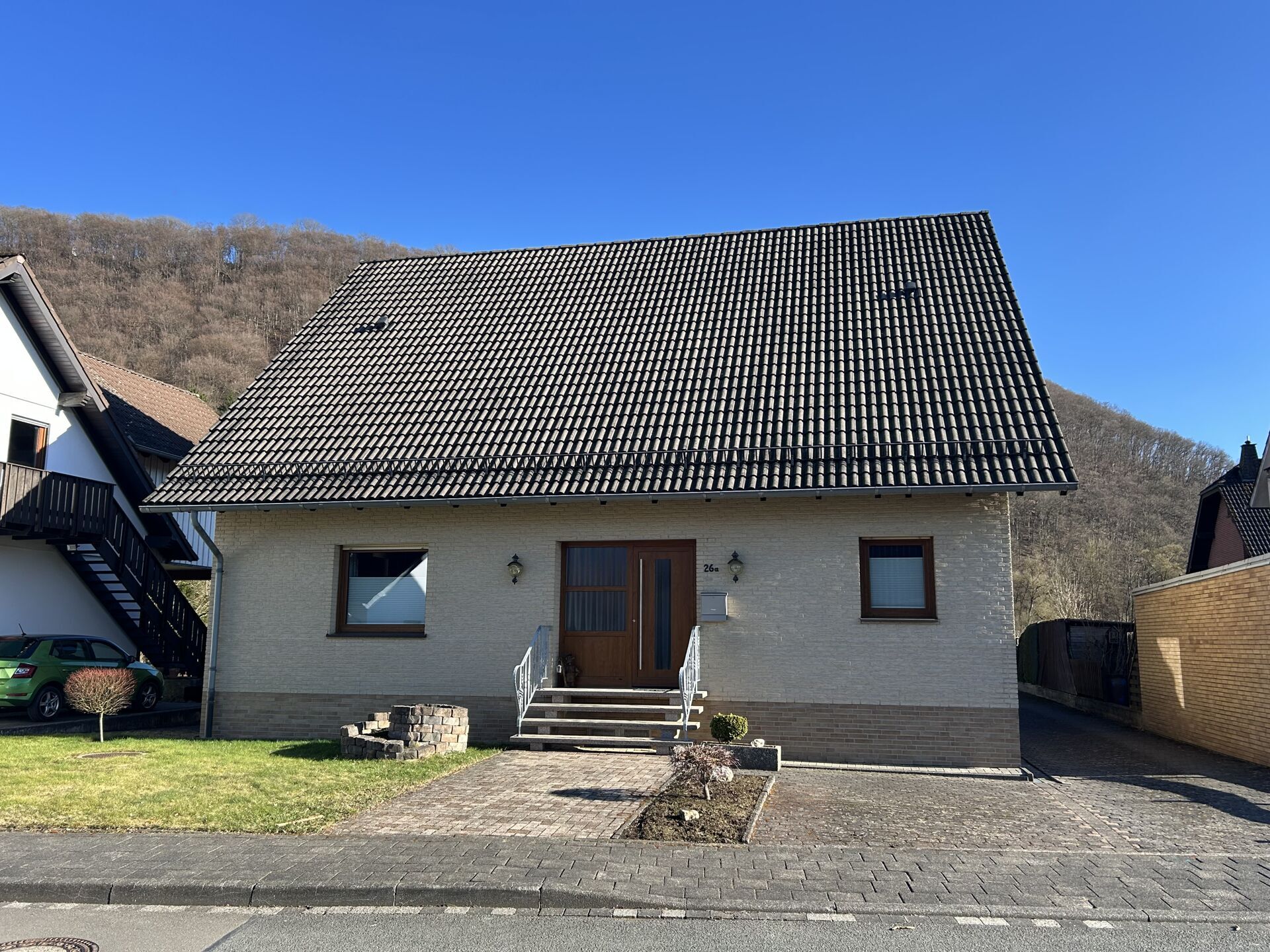 Immobilienangebot - Marsberg - Alle - Einfamilienhaus am Ortsrand von Marsberg