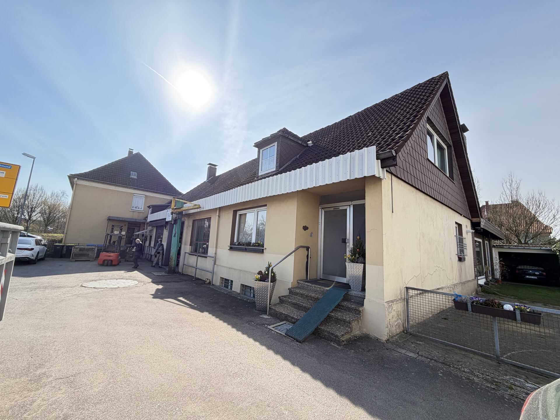 Immobilienangebot - Lage - Alle - Wohnen und Arbeiten unter einem Dach zentral in Lage!