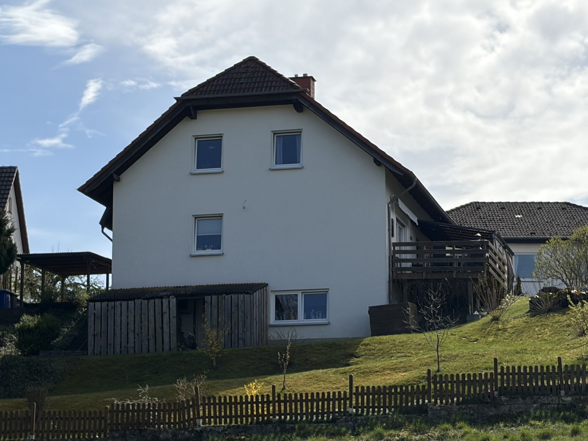 Immobilienangebot - Warburg / Herlinghausen - Alle - Gepflegtes Einfamilienhaus am Ortsrand von Herlinghausen