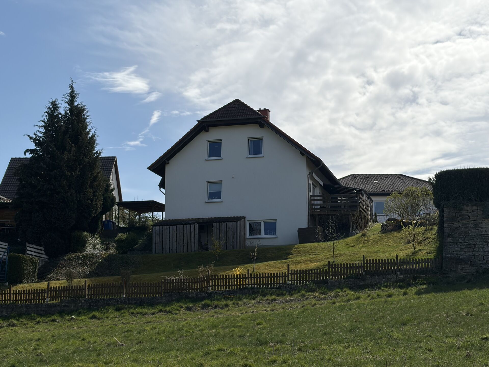 Immobilienangebot - Warburg / Herlinghausen - Alle - Gepflegtes Einfamilienhaus am Ortsrand von Herlinghausen
