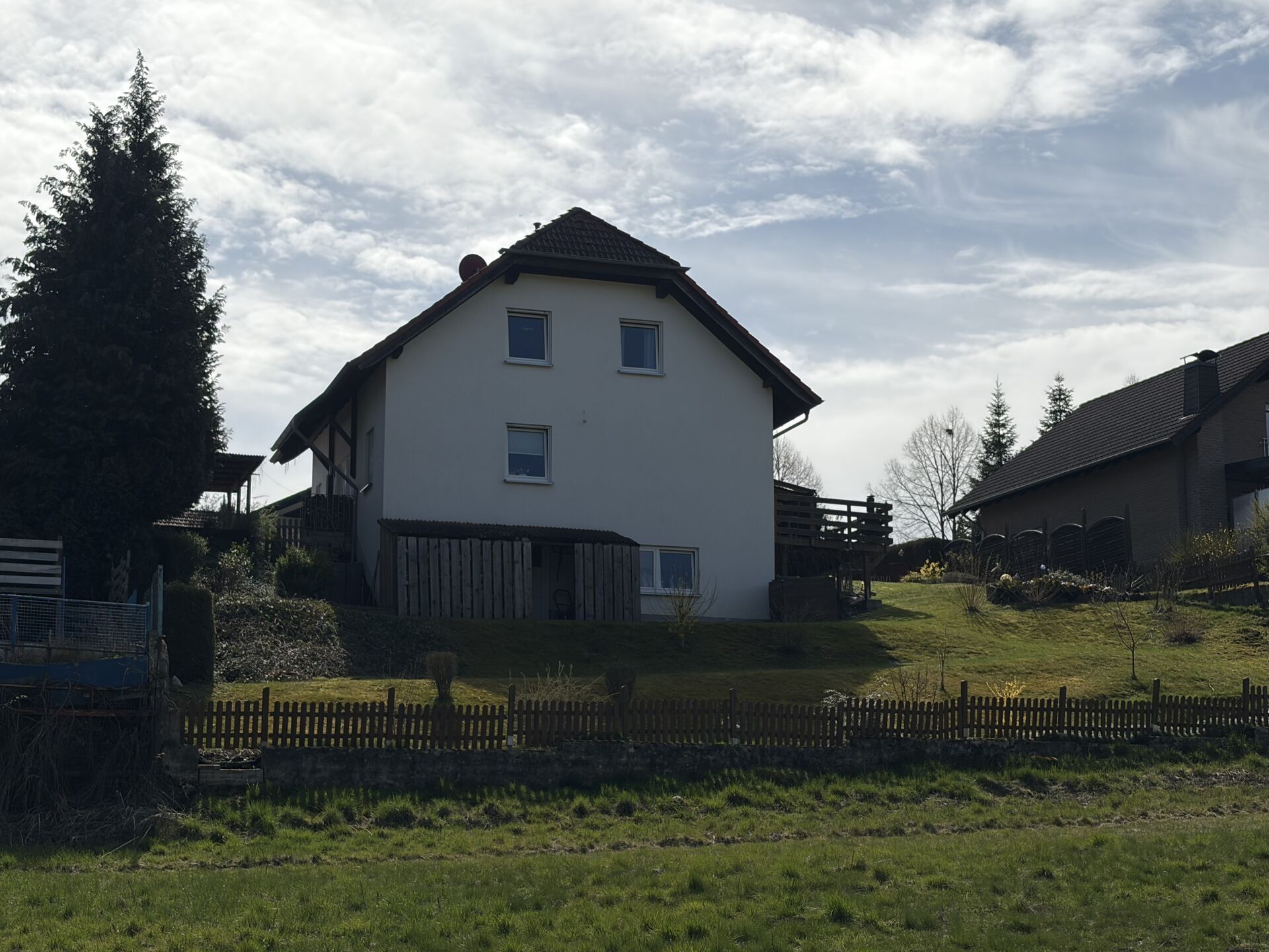 Immobilienangebot - Warburg / Herlinghausen - Alle - Gepflegtes Einfamilienhaus am Ortsrand von Herlinghausen