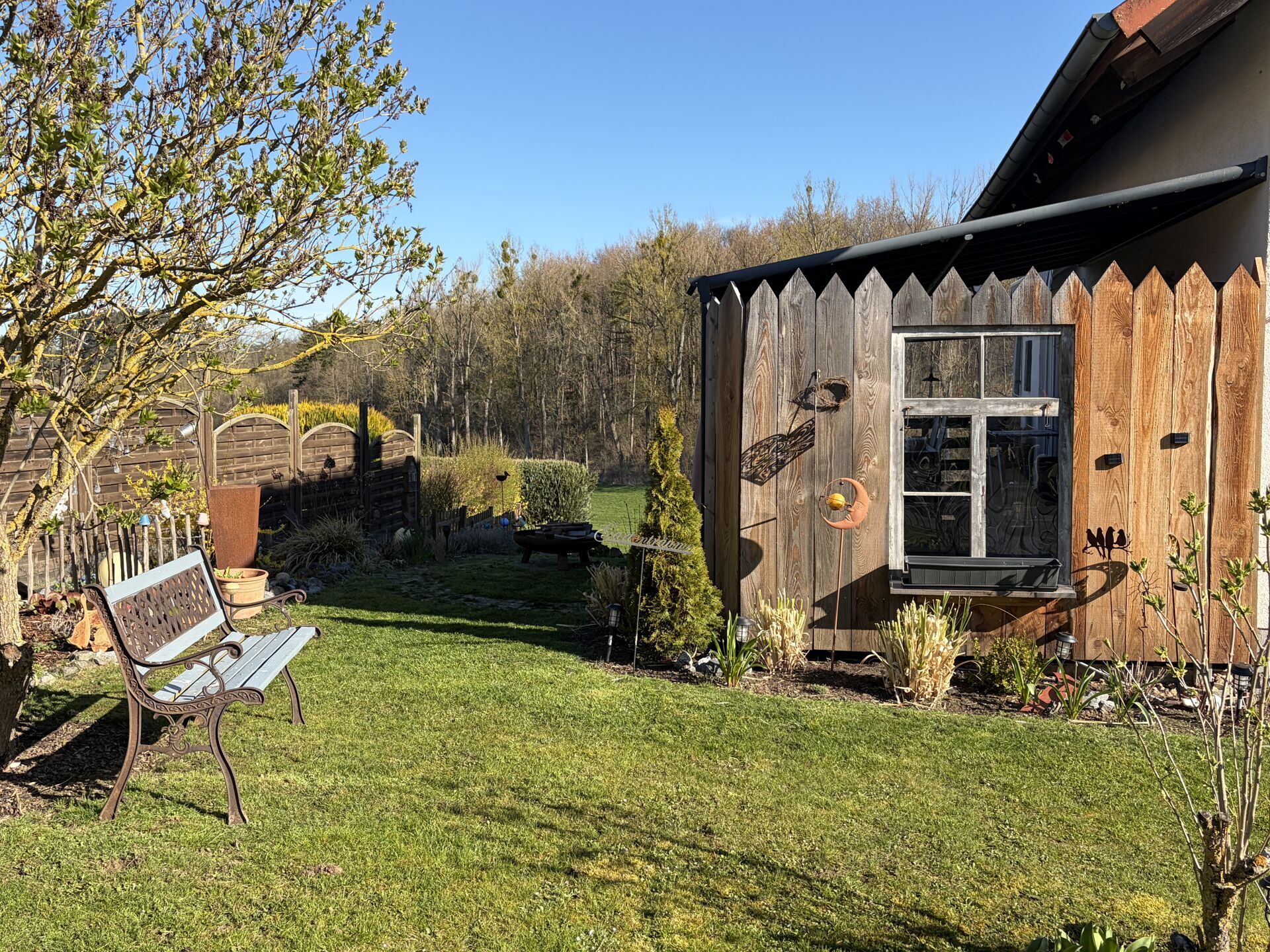 Immobilienangebot - Warburg / Herlinghausen - Alle - Gepflegtes Einfamilienhaus am Ortsrand von Herlinghausen