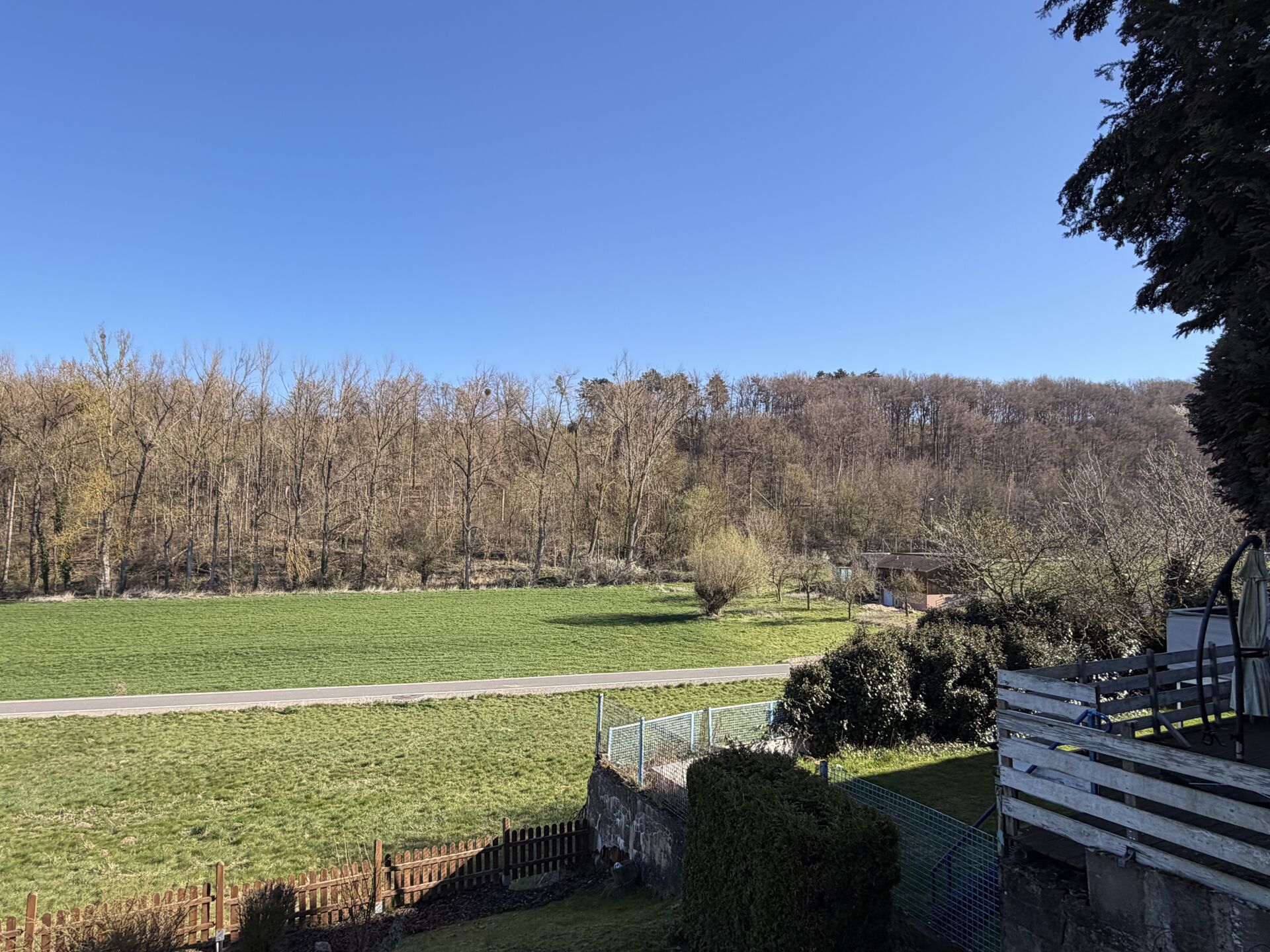Immobilienangebot - Warburg / Herlinghausen - Alle - Gepflegtes Einfamilienhaus am Ortsrand von Herlinghausen