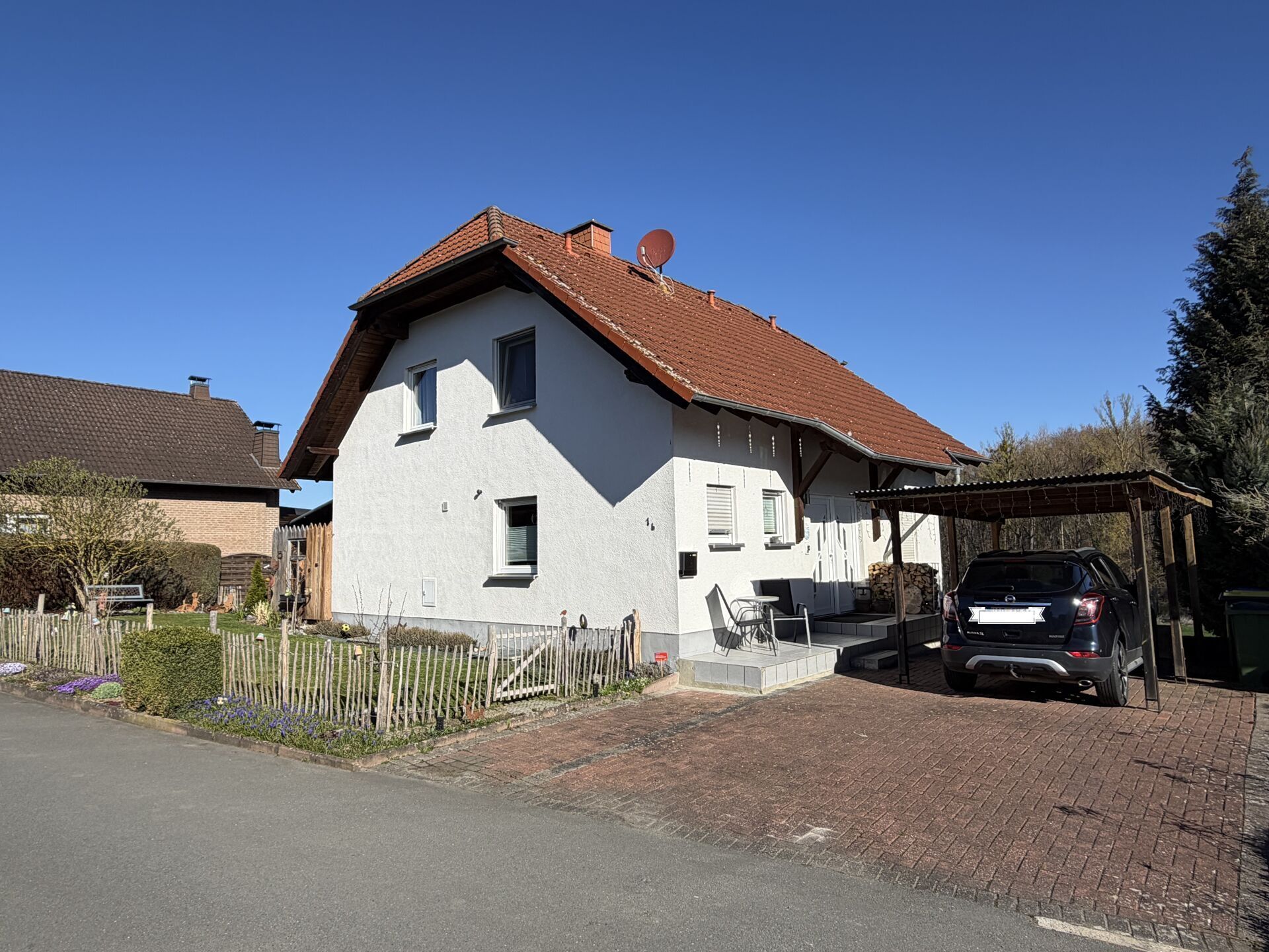 Immobilienangebot - Warburg / Herlinghausen - Alle - Gepflegtes Einfamilienhaus am Ortsrand von Herlinghausen