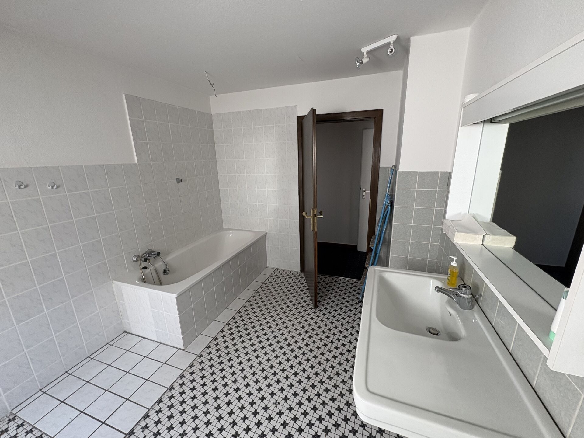 Immobilienangebot - Lügde - Alle - Viel Raum für Kreativität
