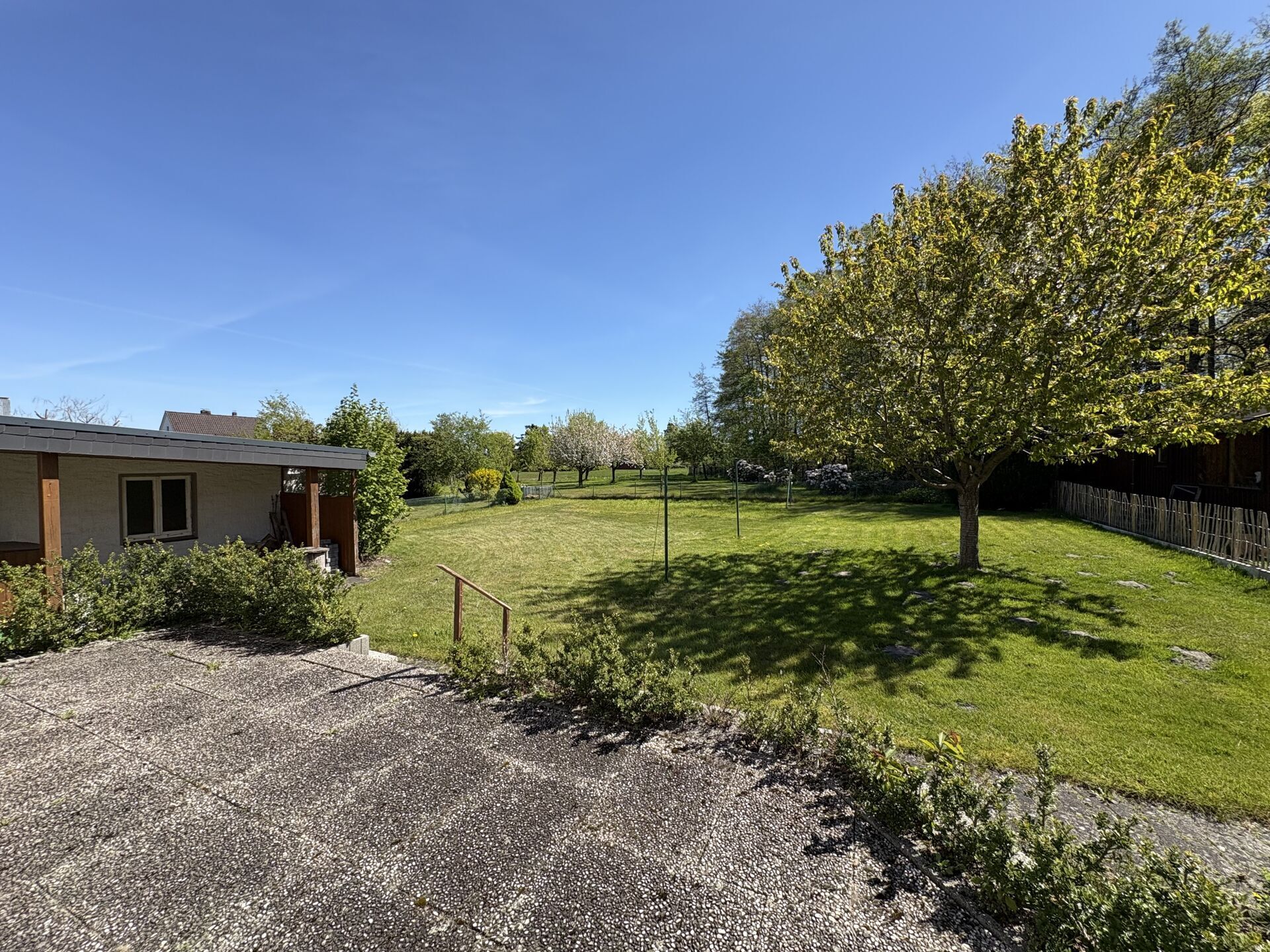 Immobilienangebot - Detmold / Pivitsheide - Alle - Gepflegtes Einfamilienhaus mit Blick ins Grüne in Pivitsheide!