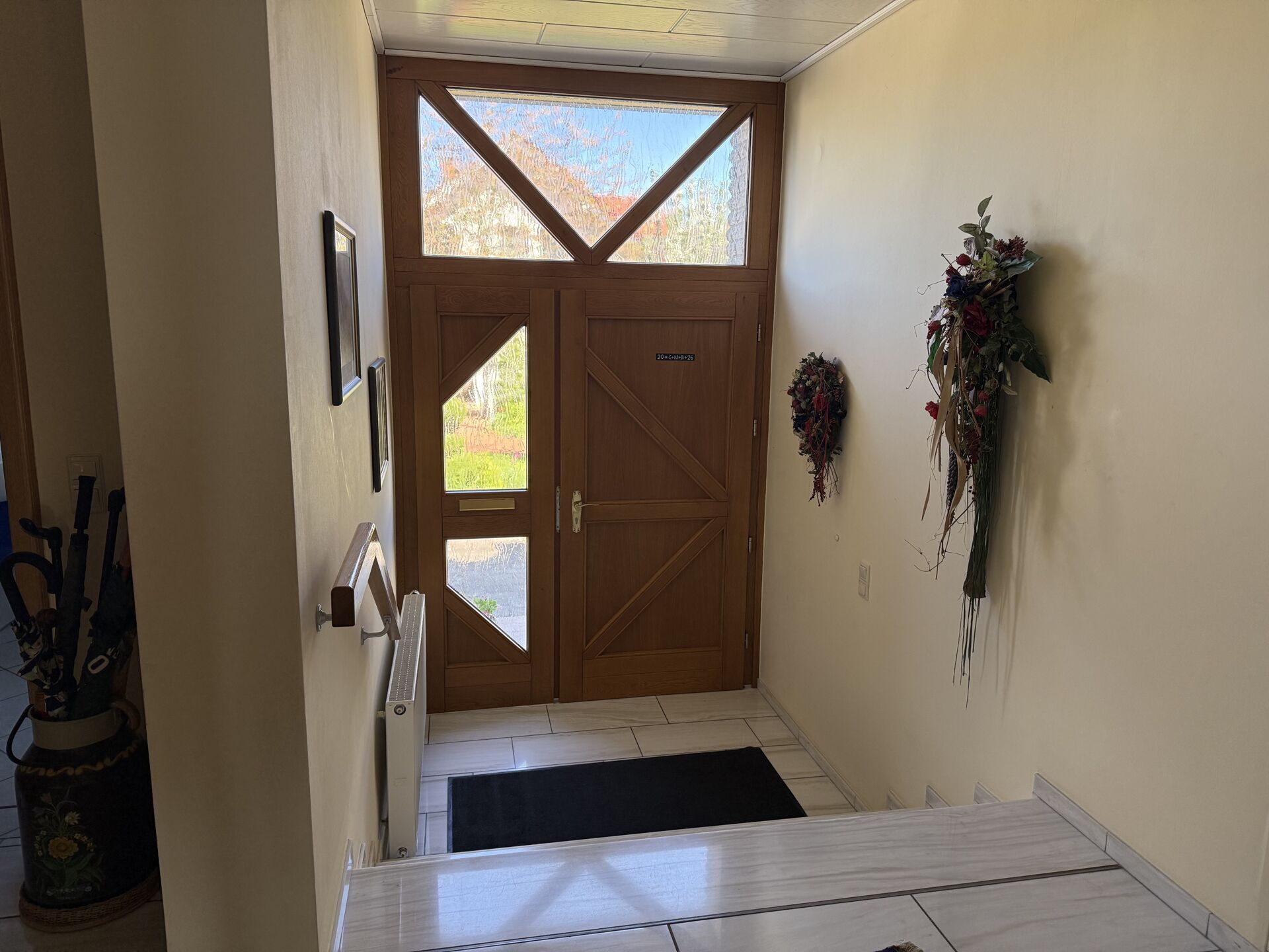 Immobilienangebot - Marienmünster / Papenhöfen - Alle - Großzügiges Wohnen erwartet Sie hier!