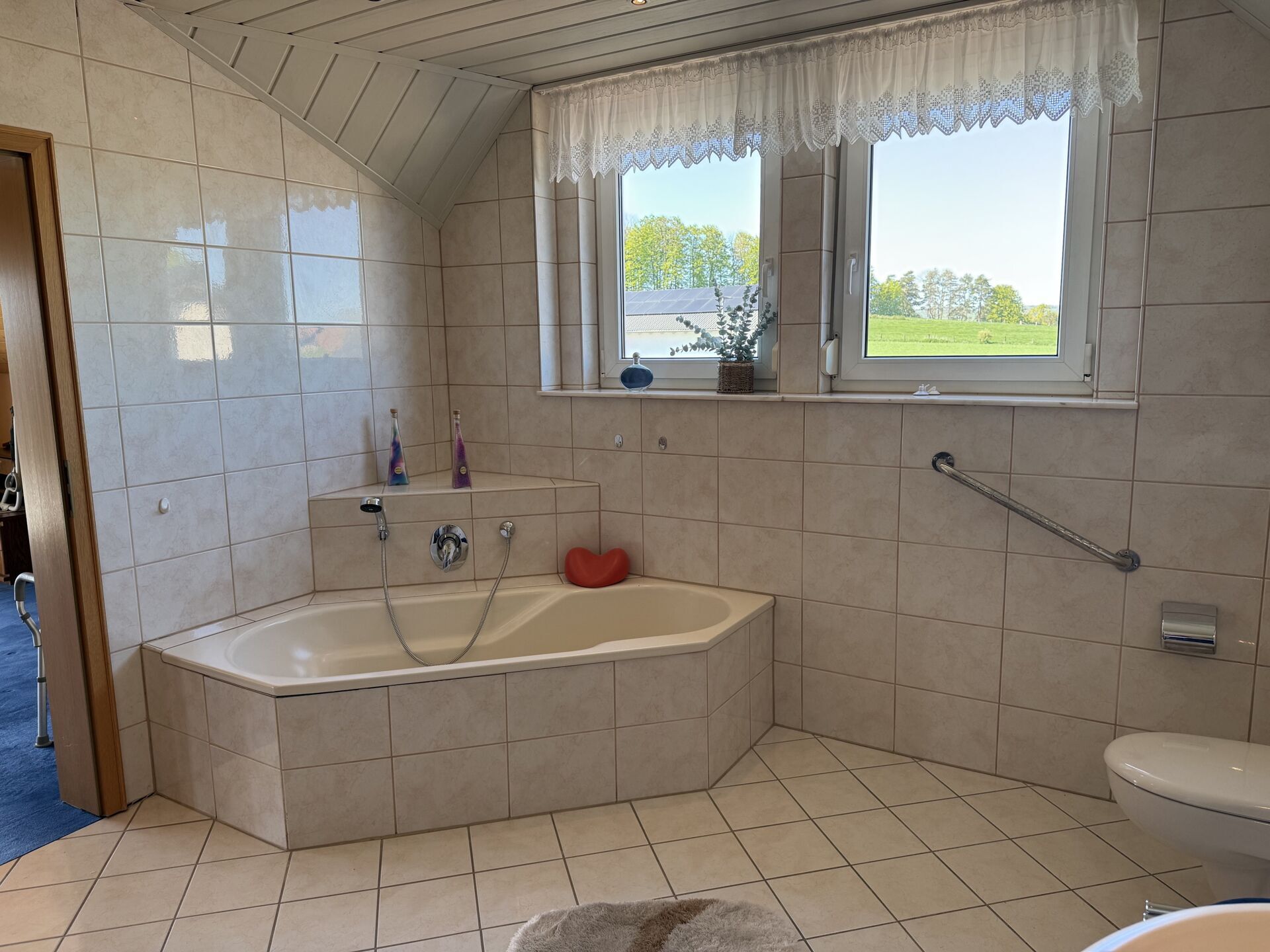 Immobilienangebot - Marienmünster / Papenhöfen - Alle - Großzügiges Wohnen erwartet Sie hier!