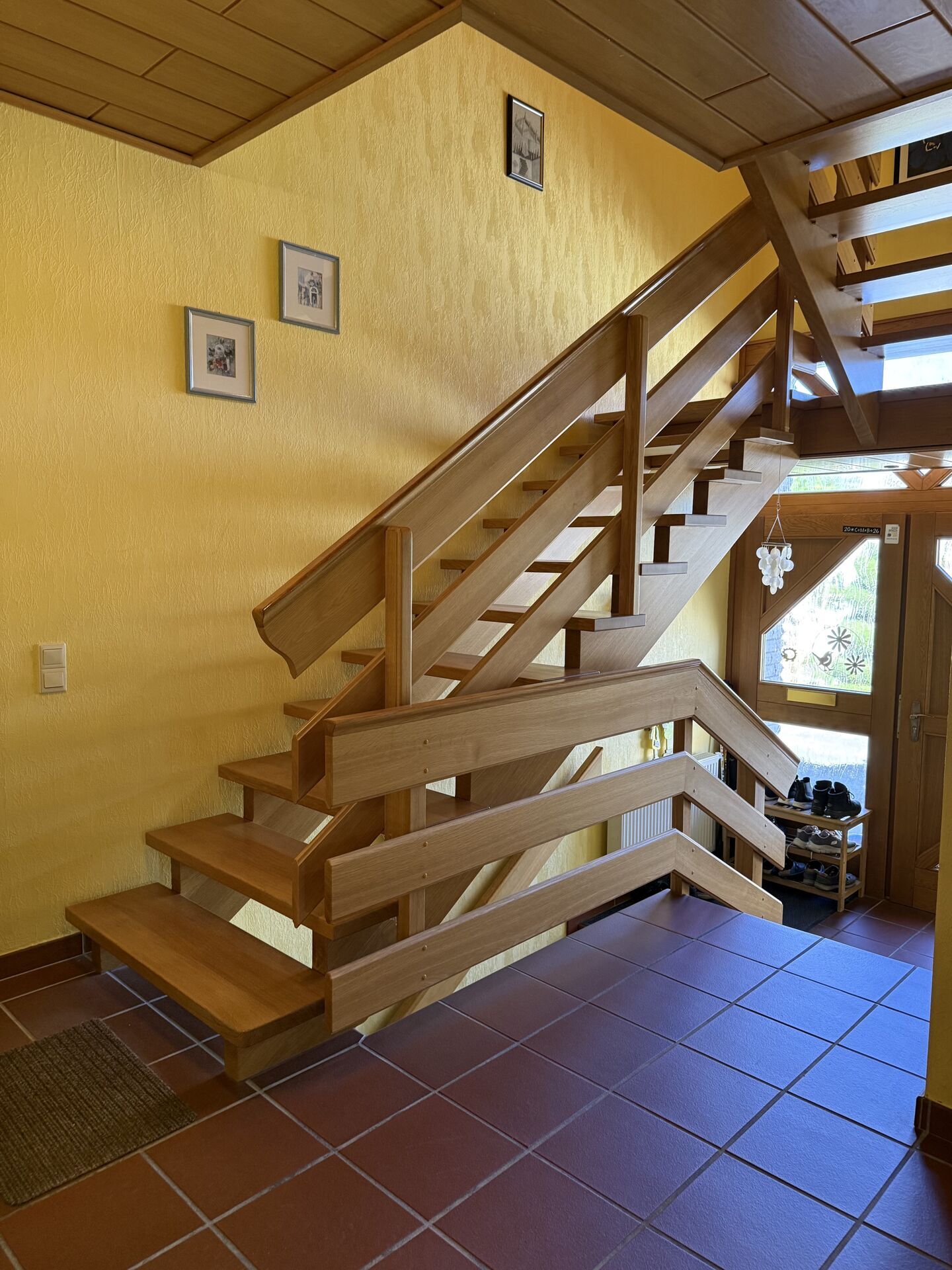Immobilienangebot - Marienmünster / Papenhöfen - Alle - Ankommen und Zuhause sein - Schöne DHH mit viel Platz!