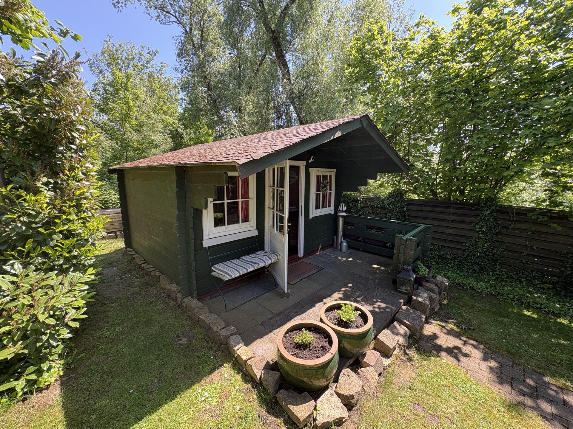 Immobilienangebot - Detmold - Alle - Wohnen mit Privatsphäre: Einfamilienhaus in Sackgasse!