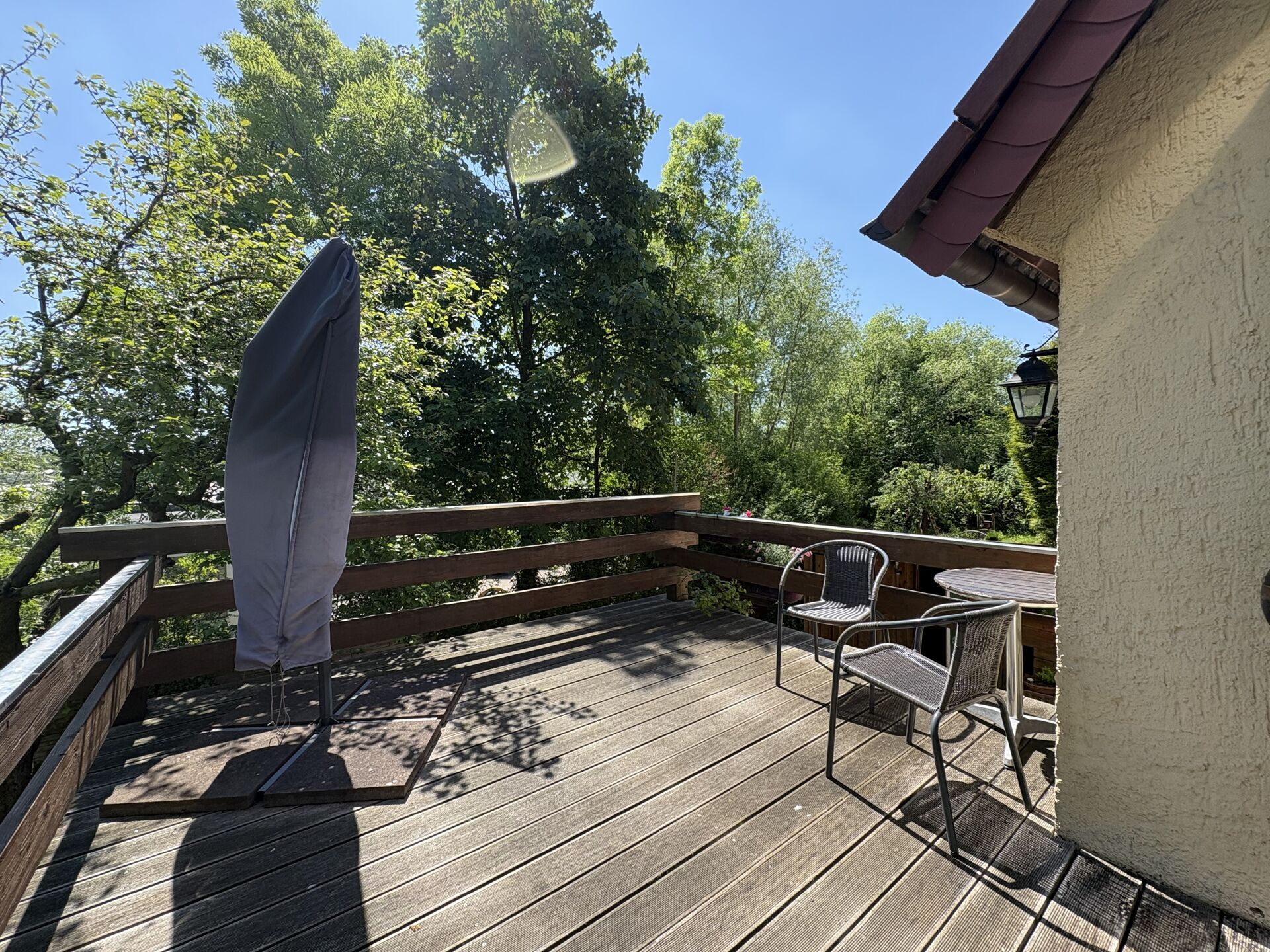 Immobilienangebot - Detmold - Alle - Wohnen mit Privatsphäre: Einfamilienhaus in Sackgasse!