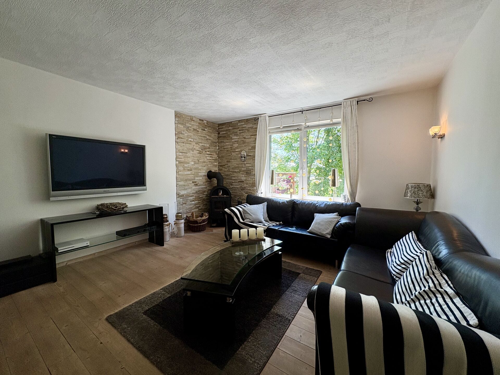 Immobilienangebot - Detmold - Alle - Wohnen mit Privatsphäre: Einfamilienhaus in Sackgasse!