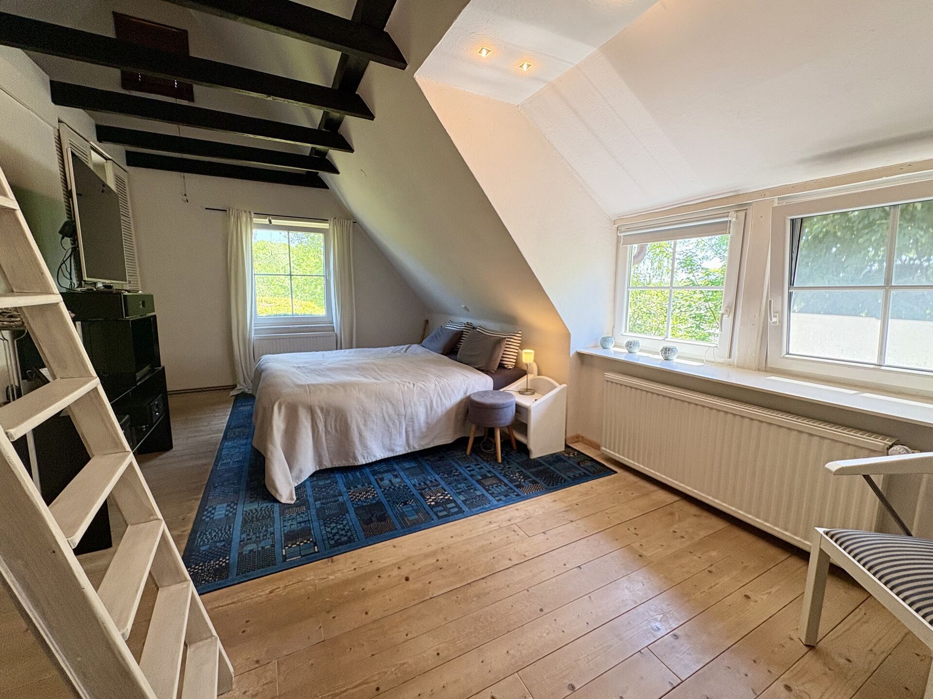 Immobilienangebot - Detmold - Alle - Wohnen mit Privatsphäre: Einfamilienhaus in Sackgasse!
