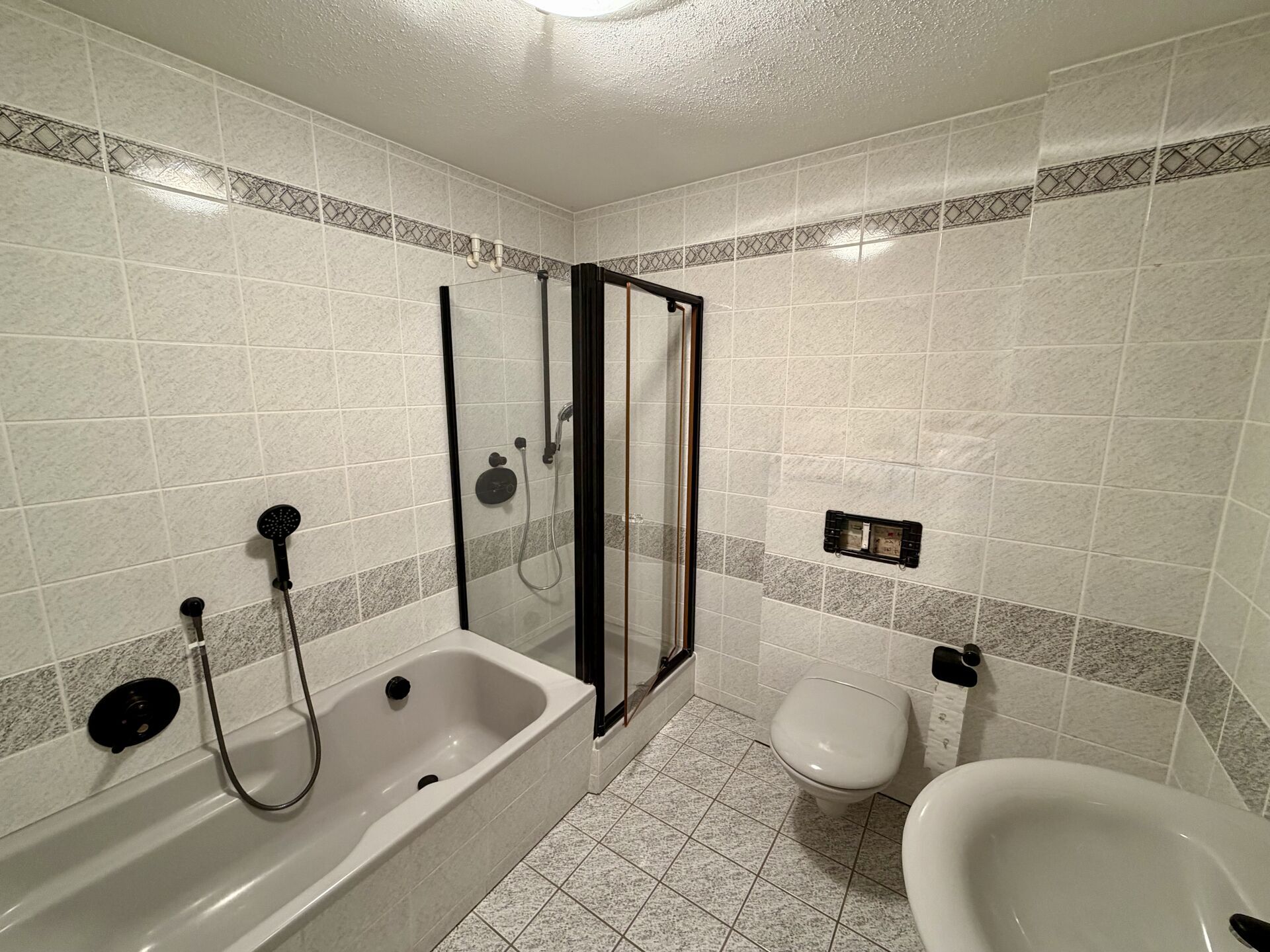 Immobilienangebot - Paderborn - Alle - Schönes Reihenmittelhaus „Auf der Lieth“ – sofort verfügbar