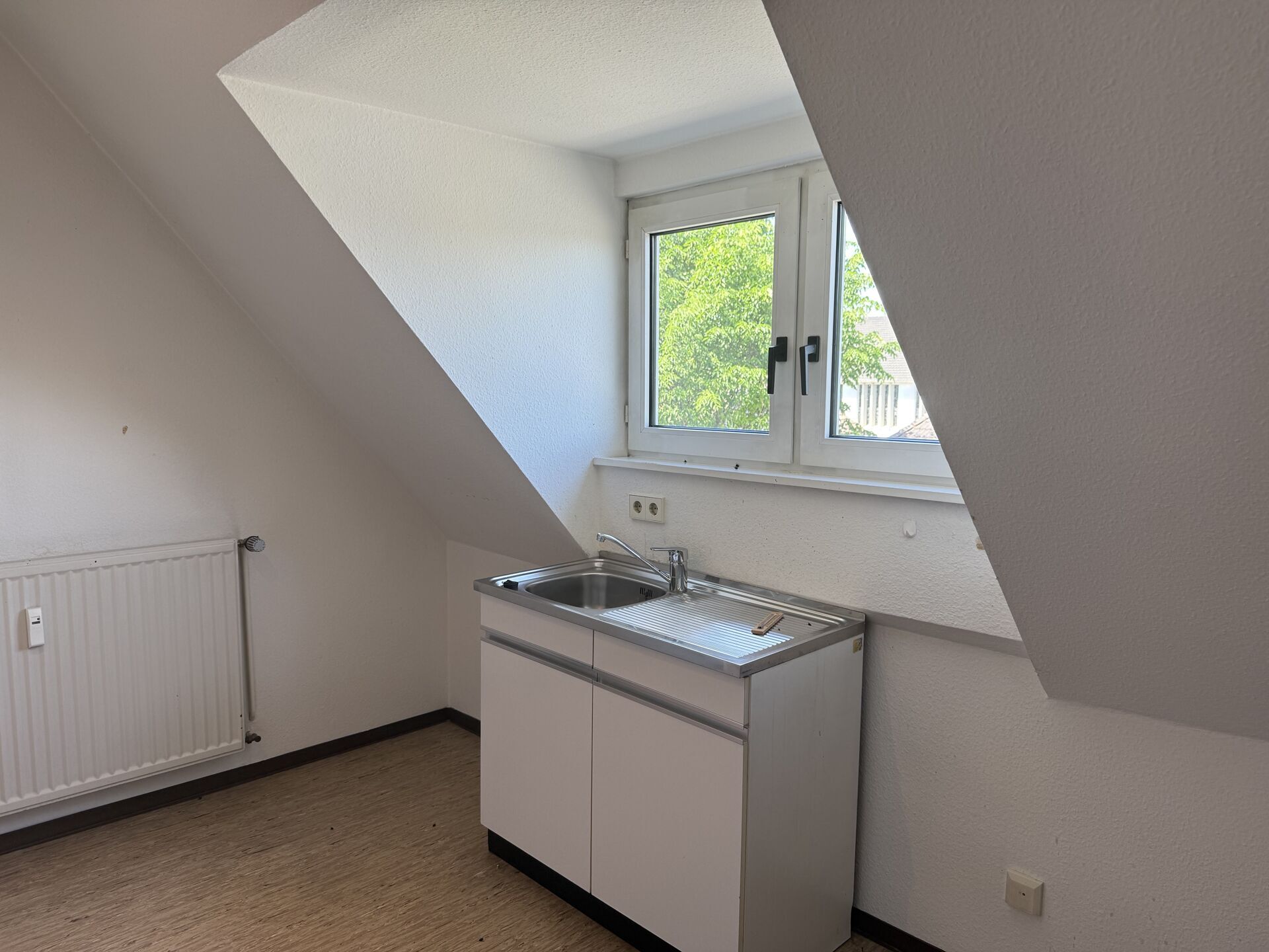 Immobilienangebot - Lage - Gewerbe - Charmante Praxis- und Bürofläche zur Vermietung, ca. 190 m²