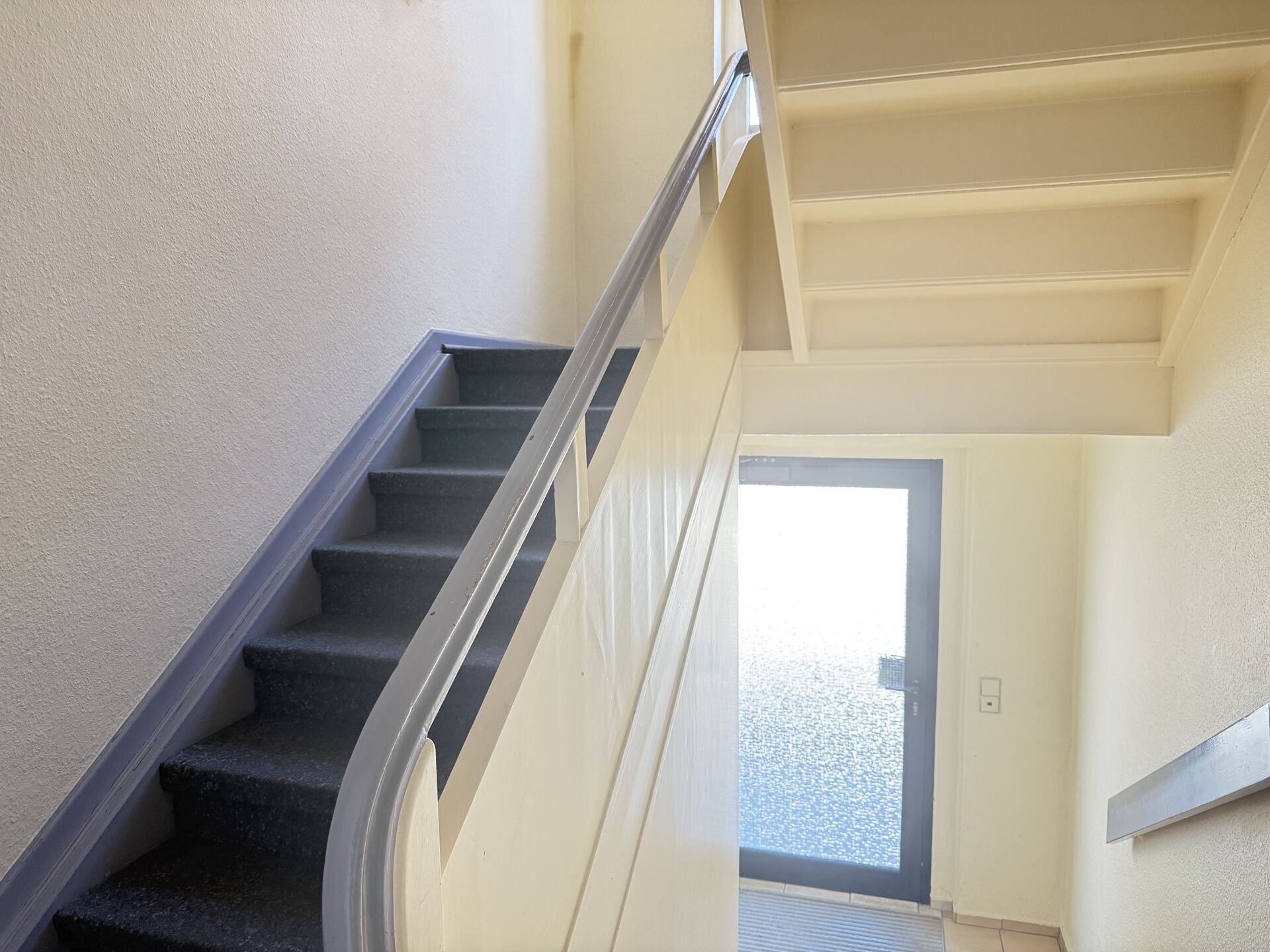 Immobilienangebot - Lage - Gewerbe - Charmante Praxis- und Bürofläche zur Vermietung, ca. 190 m²