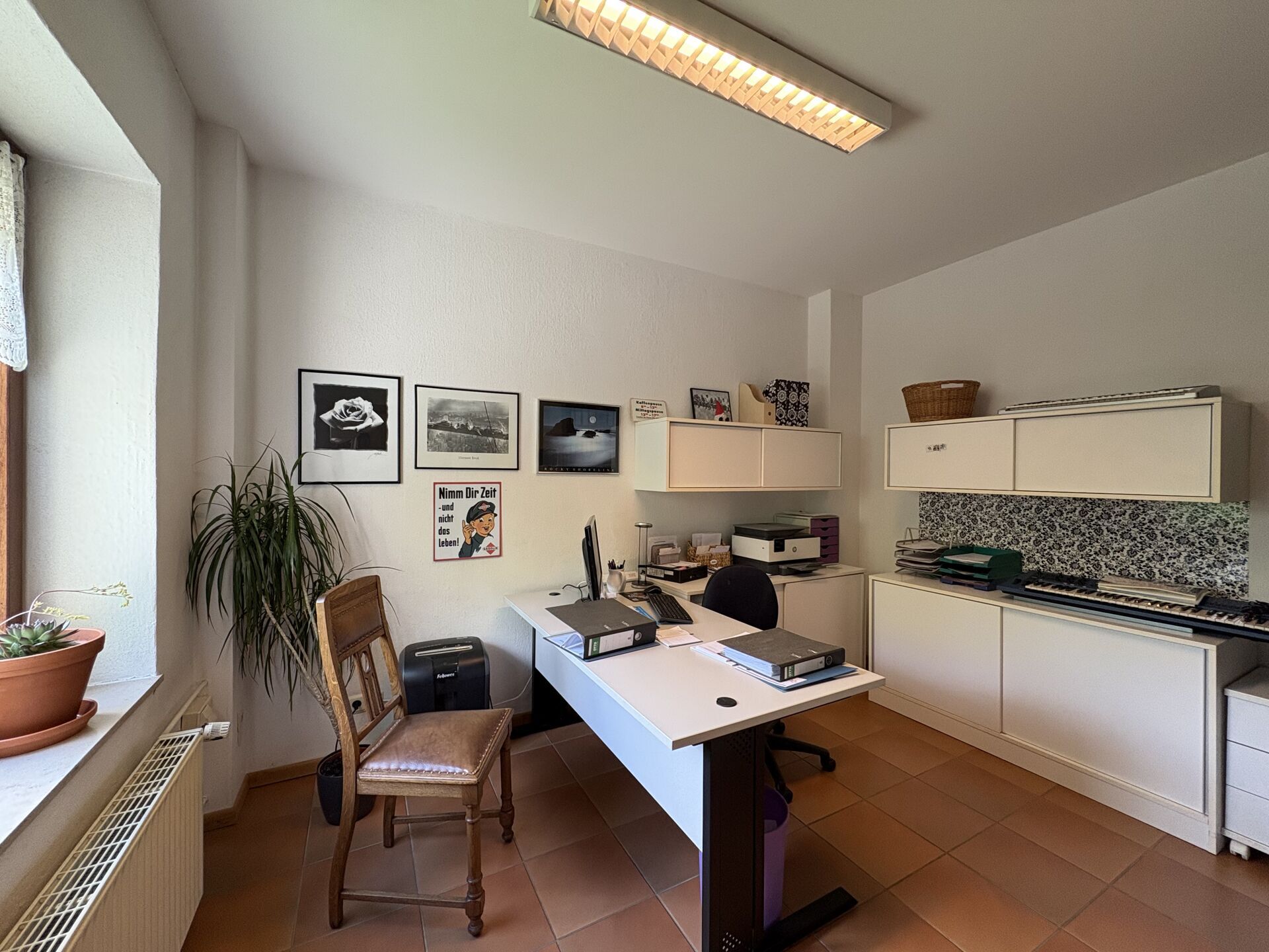 Immobilienangebot - Detmold - Alle - Seltenes Ensemble: Modernisiertes Wohnhaus mit Gewerbehalle!