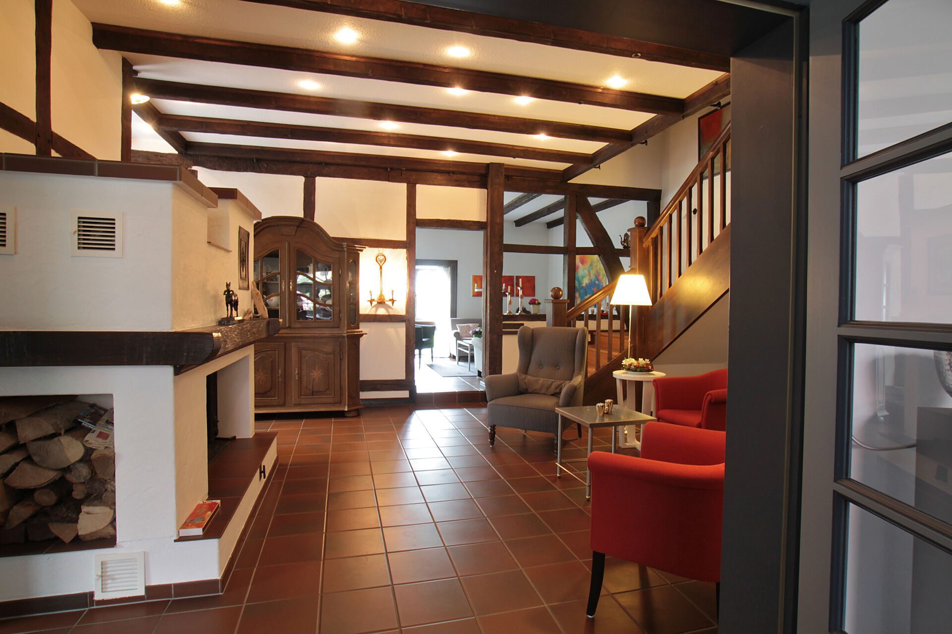 Immobilienangebot - Horn-Bad Meinberg / Fissenknick - Alle - Wo Geschichte auf Moderne trifft und Wohnträume Wurzeln schlagen!