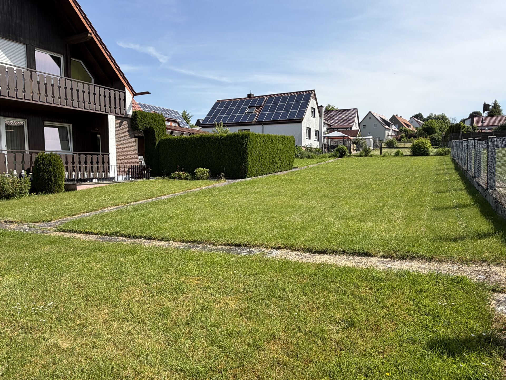 Immobilienangebot - Borgentreich / Bühne - Alle - Einfamilienhaus mit großem Garten und vielseitigen Nutzungsmöglichkeiten in Bühne