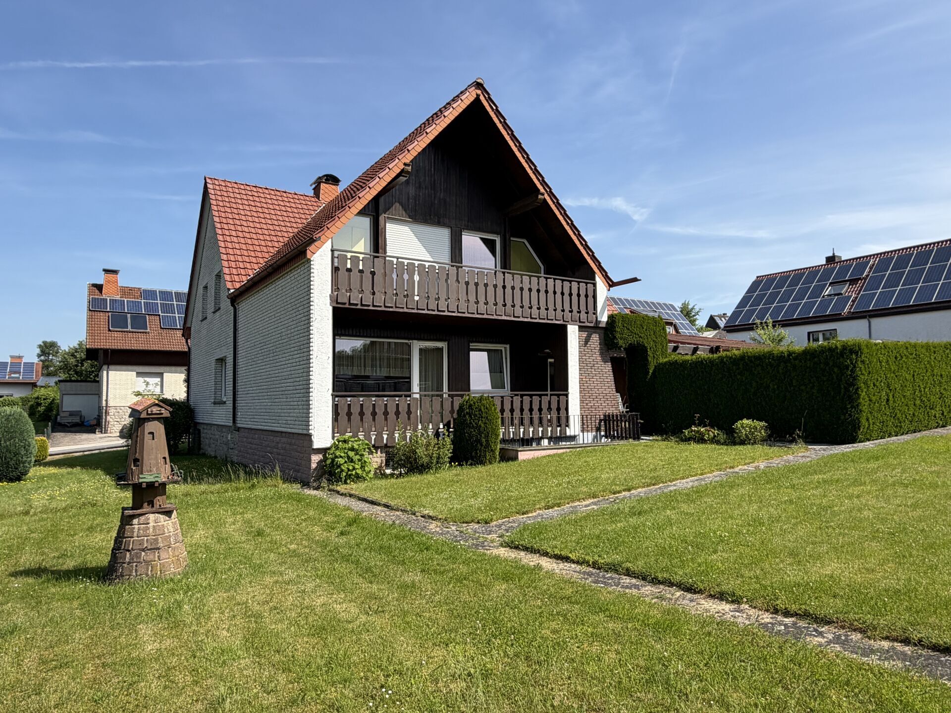 Immobilienangebot - Borgentreich / Bühne - Alle - Einfamilienhaus mit großem Garten und vielseitigen Nutzungsmöglichkeiten in Bühne