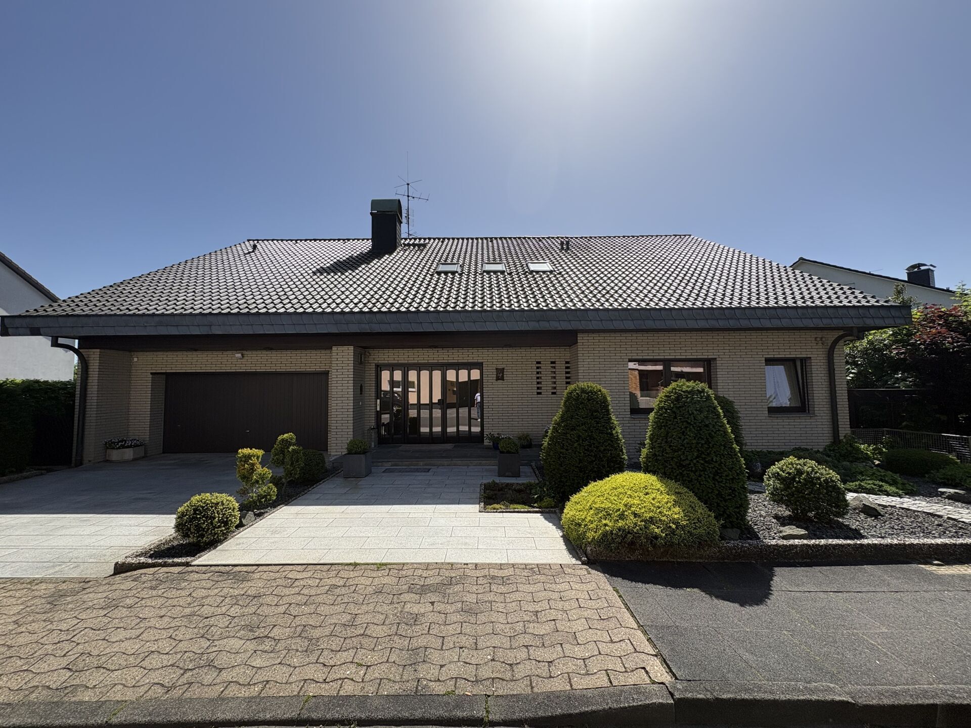 Immobilienangebot - Blomberg / Istrup - Alle - Viel Platz zum Wohnen und Wohlfühlen!
