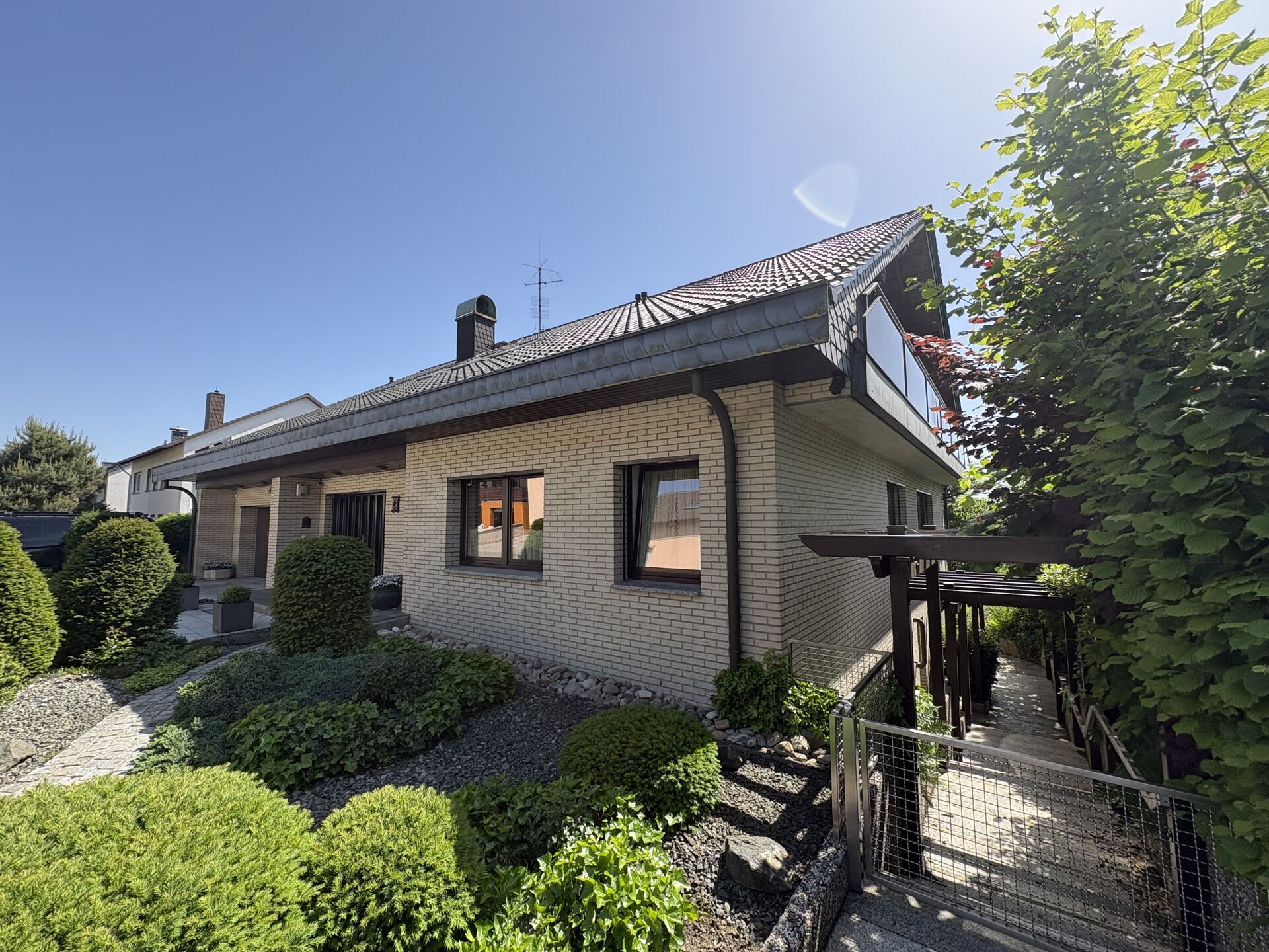 Immobilienangebot - Blomberg / Istrup - Alle - Viel Platz zum Wohnen und Wohlfühlen!