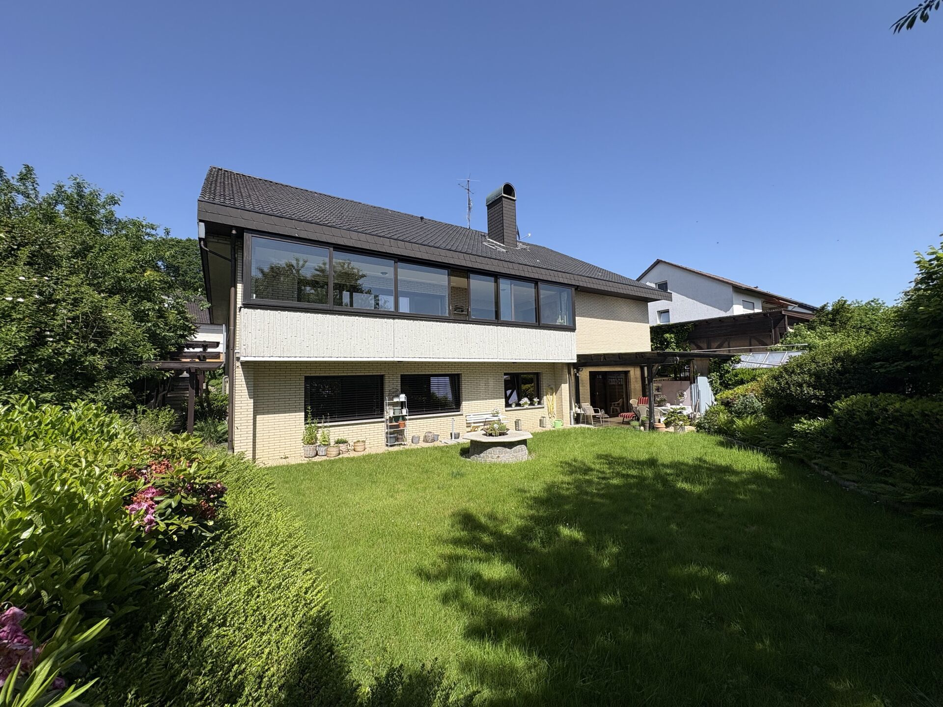 Immobilienangebot - Blomberg / Istrup - Alle - Viel Platz zum Wohnen und Wohlfühlen!