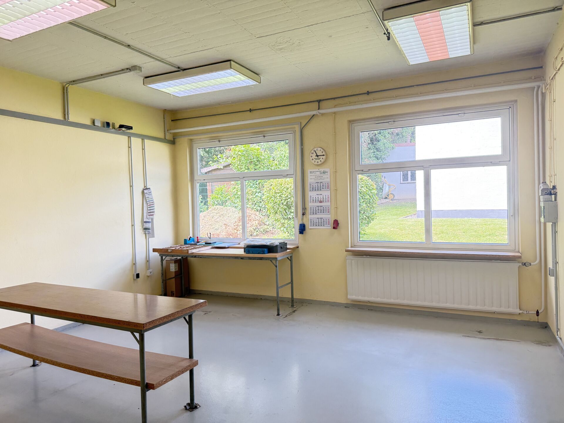 Immobilienangebot - Detmold - Gewerbe - Klein und funktional. Ca. 290 m² Halle zur Anmietung frei