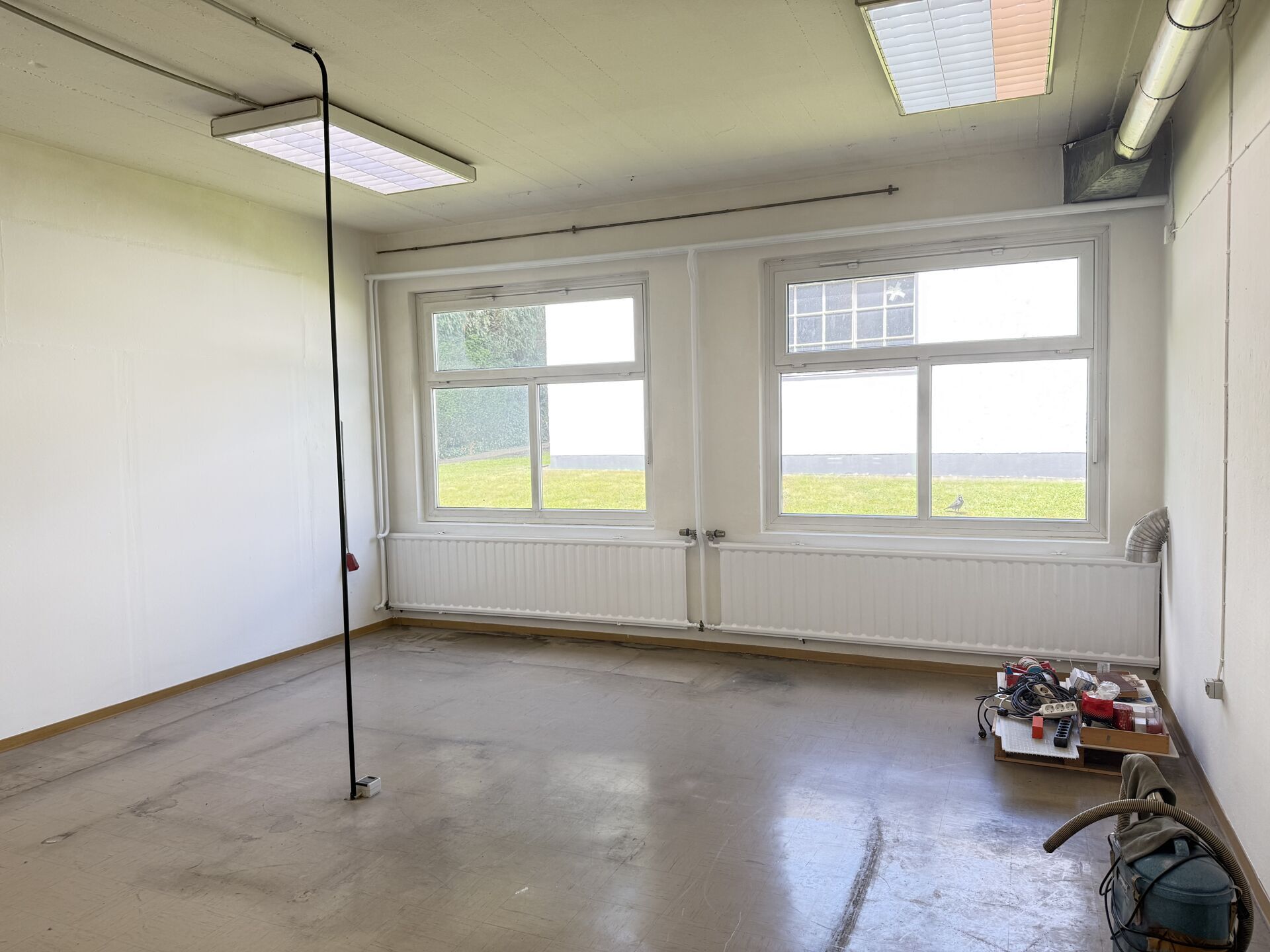 Immobilienangebot - Detmold - Gewerbe - Klein und funktional. Ca. 290 m² Halle zur Anmietung frei