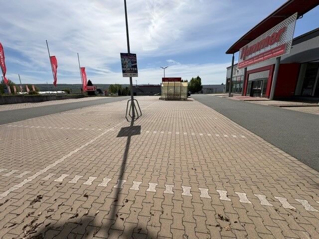 Immobilienangebot - Höxter - Gewerbe - Moderner Verbrauchermarkt in Höxter