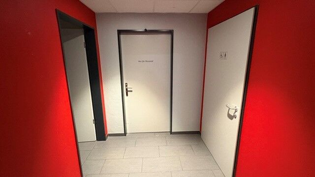 Immobilienangebot - Höxter - Gewerbe - Moderner Verbrauchermarkt in Höxter