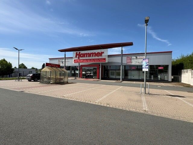 Immobilienangebot - Höxter - Gewerbe - Moderner Verbrauchermarkt in Höxter