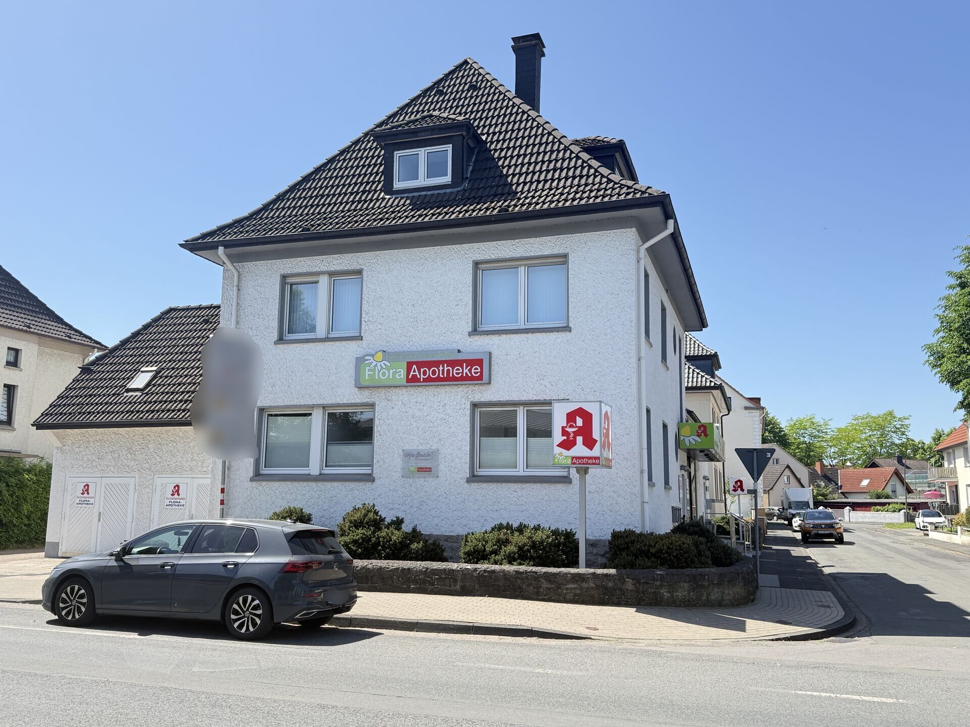 Immobilienangebot - Lage - Gewerbe - Charmante Praxis- und Bürofläche zur Vermietung, ca. 95 m² im Obergeschoss