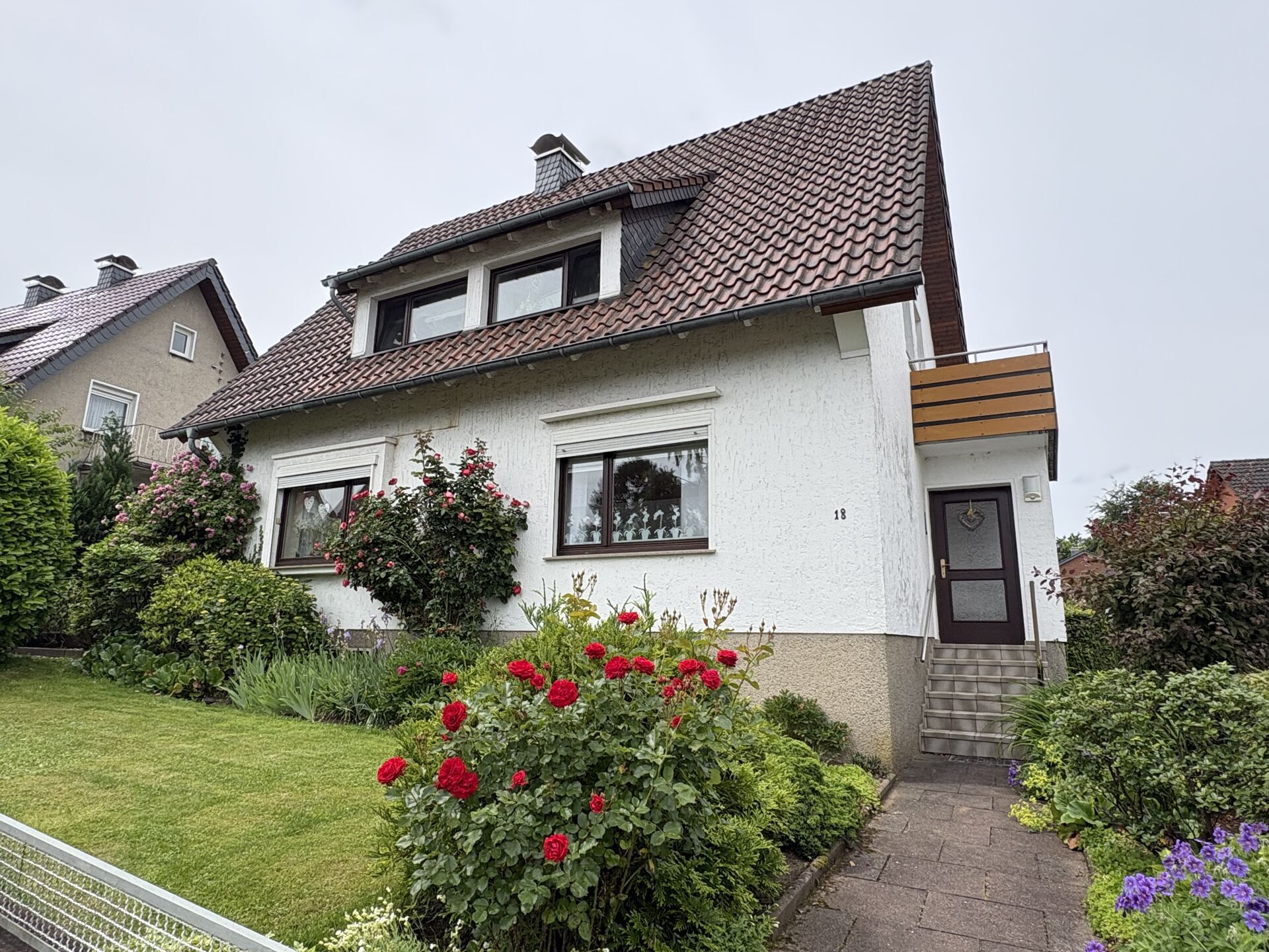 Immobilienangebot - Horn-Bad Meinberg - Alle - Für ein oder zwei Generationen-alles ist möglich!