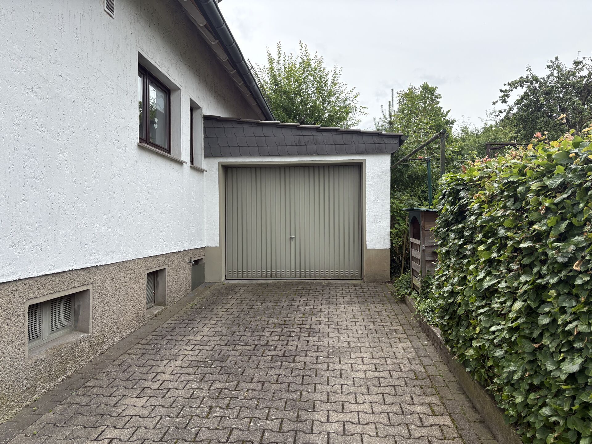 Immobilienangebot - Horn-Bad Meinberg - Alle - Für ein oder zwei Generationen-alles ist möglich!