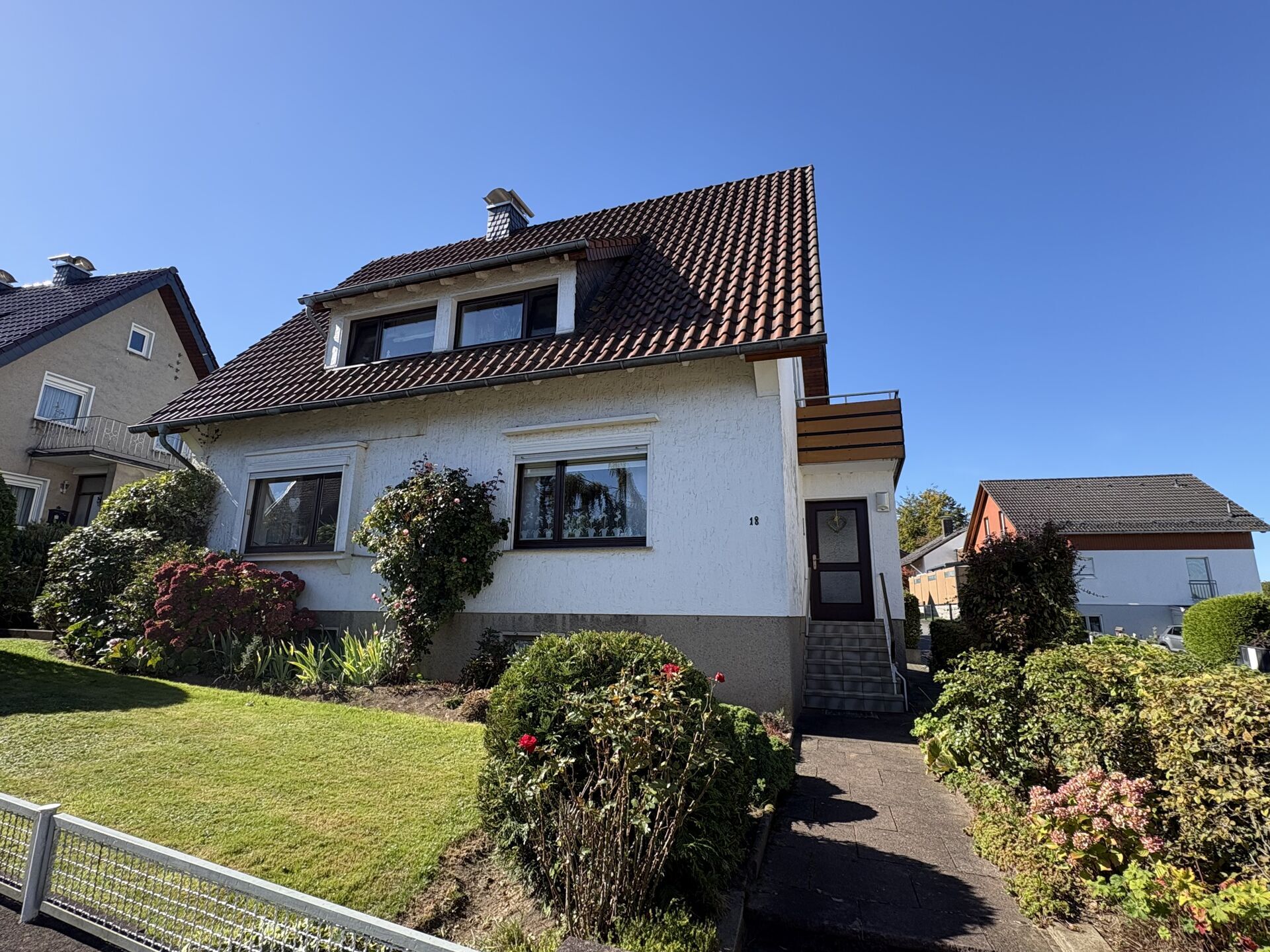Immobilienangebot - Horn-Bad Meinberg - Alle - Für ein oder zwei Generationen-alles ist möglich!