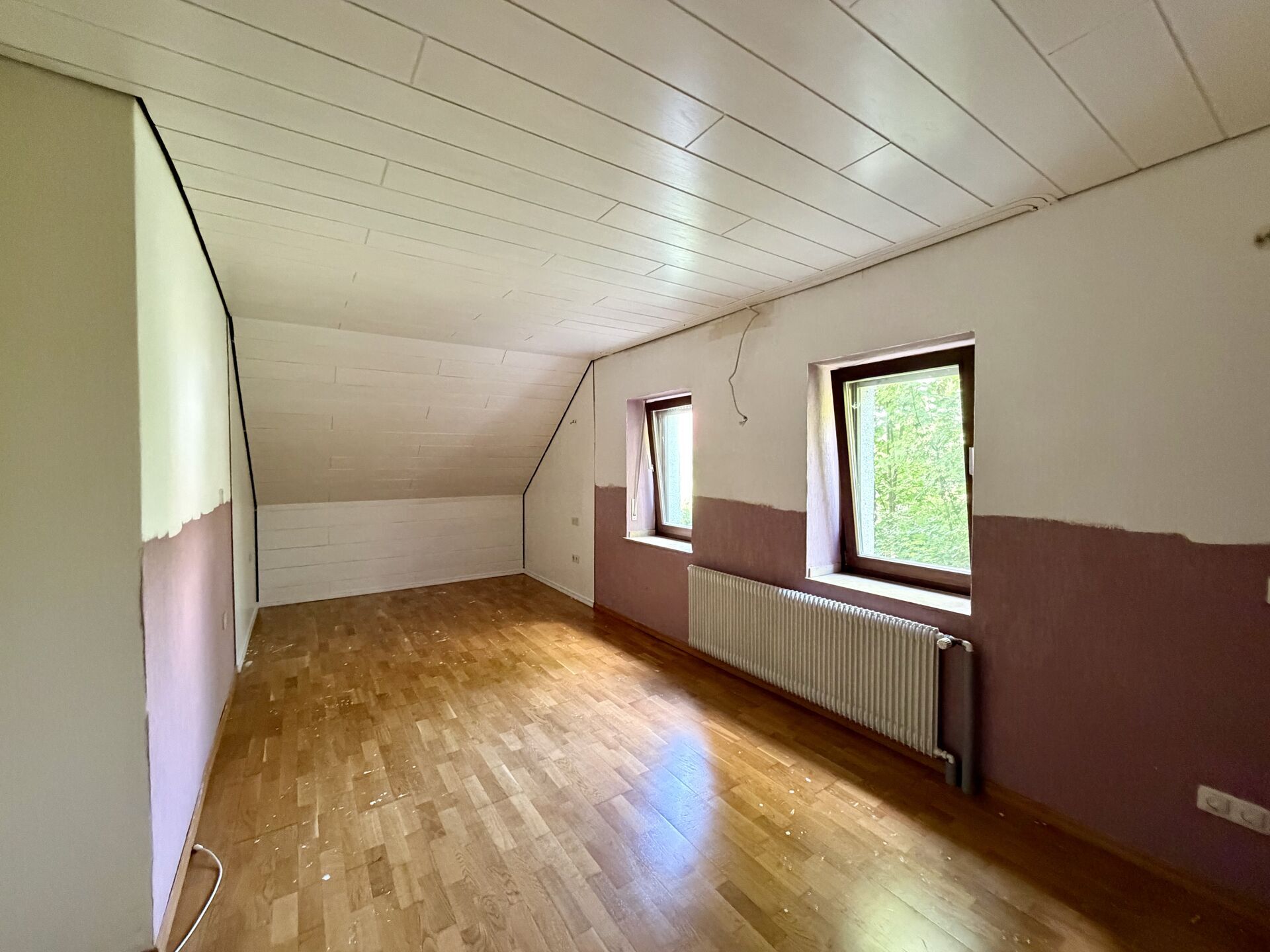 Immobilienangebot - Salzkotten - Alle - Einfamilienhaus mit großem Grundstück und viel Potenzial