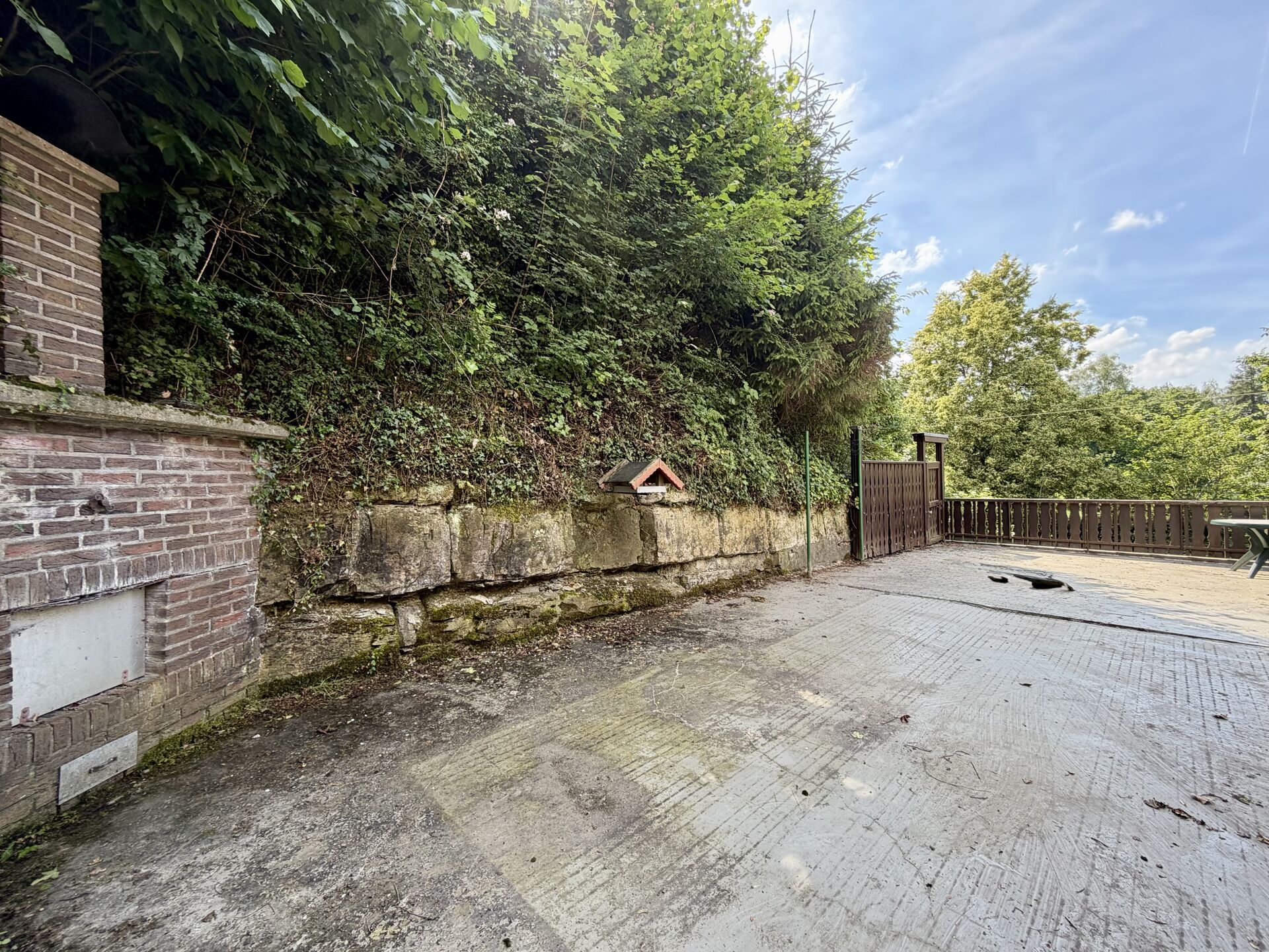 Immobilienangebot - Salzkotten - Alle - Einfamilienhaus mit großem Grundstück und viel Potenzial