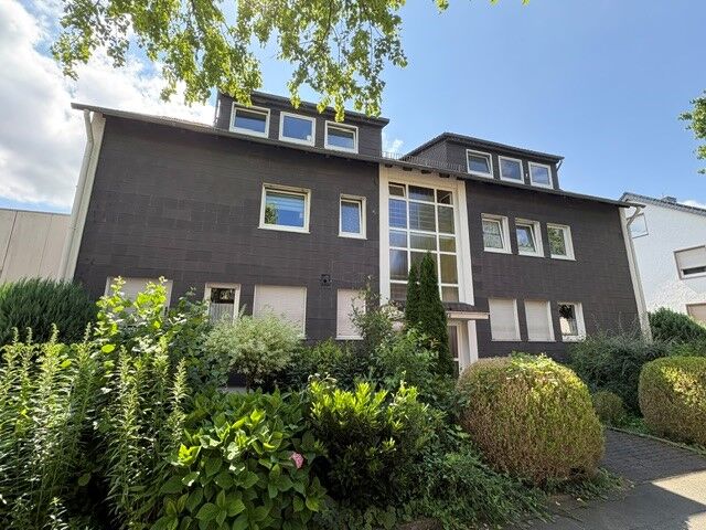 Immobilienangebot - Höxter - Alle - Mehrfamilienhaus mit Hallenanbau im Zentrum vom Höxter sucht neuen Besitzer!