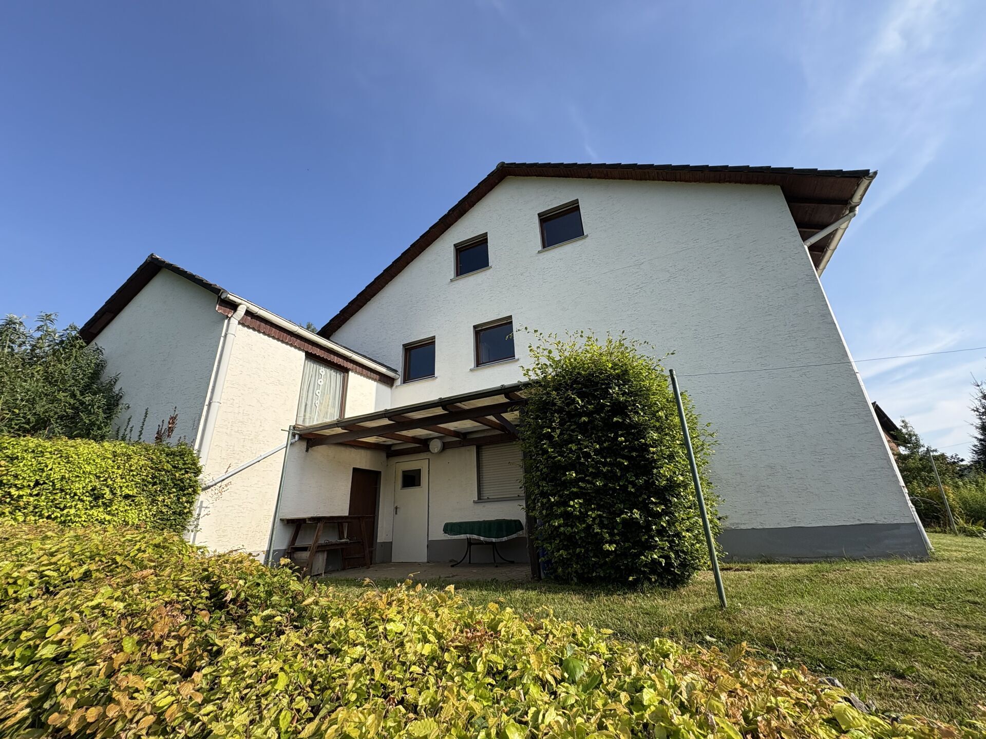 Immobilienangebot - Höxter - Alle - Familienfreundliches Einfamilienhaus mit Fernblick in Ottbergen