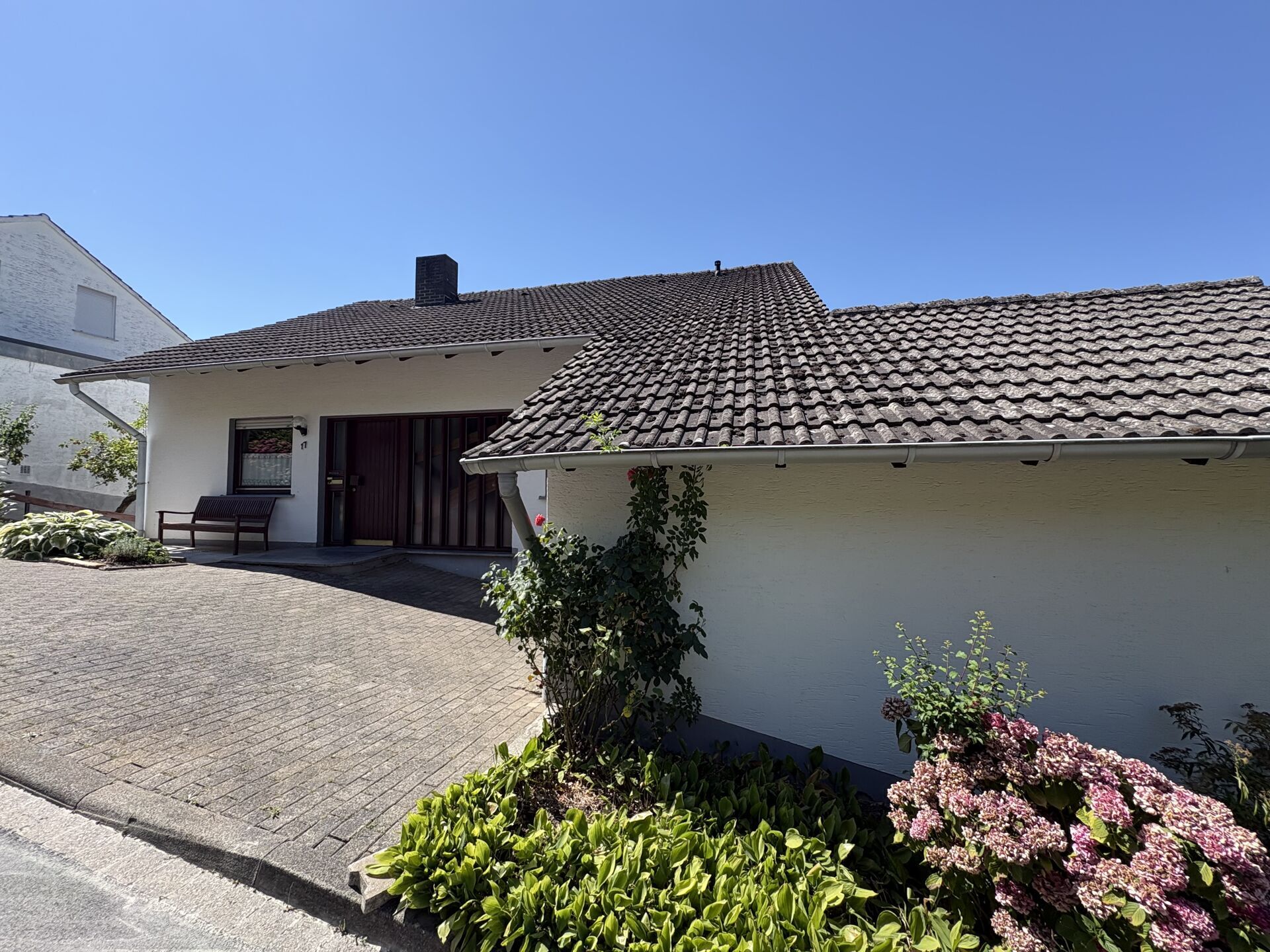 Immobilienangebot - Höxter - Alle - Familienfreundliches Einfamilienhaus mit Fernblick in Ottbergen