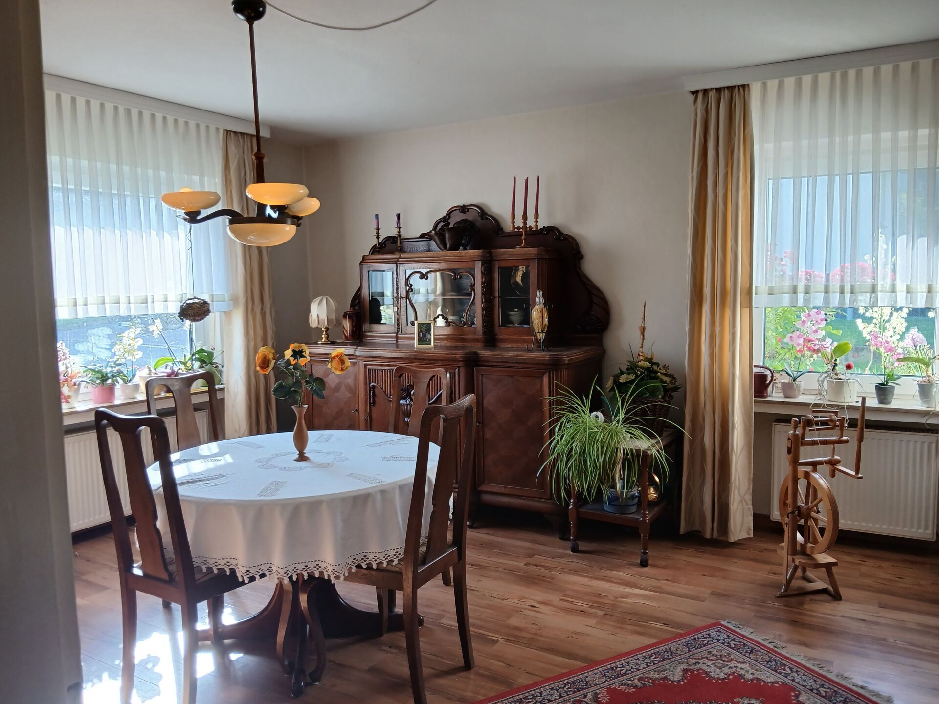 Immobilienangebot - Nieheim - Alle - Glückstreffer für die große Familie ! Nutzen Sie die Gelegenheit