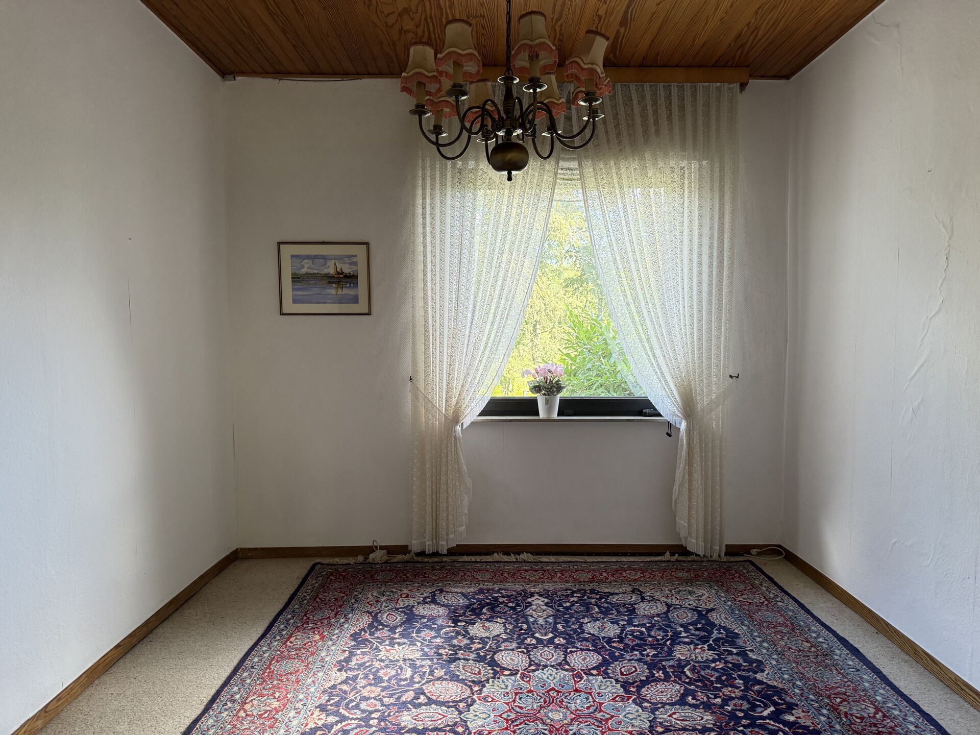 Immobilienangebot - Bad Driburg / Neuenheerse - Alle - Haus am Wald gelegen mit Werkstatt und Wiese - auch ideal für Pferdeliebhaber !