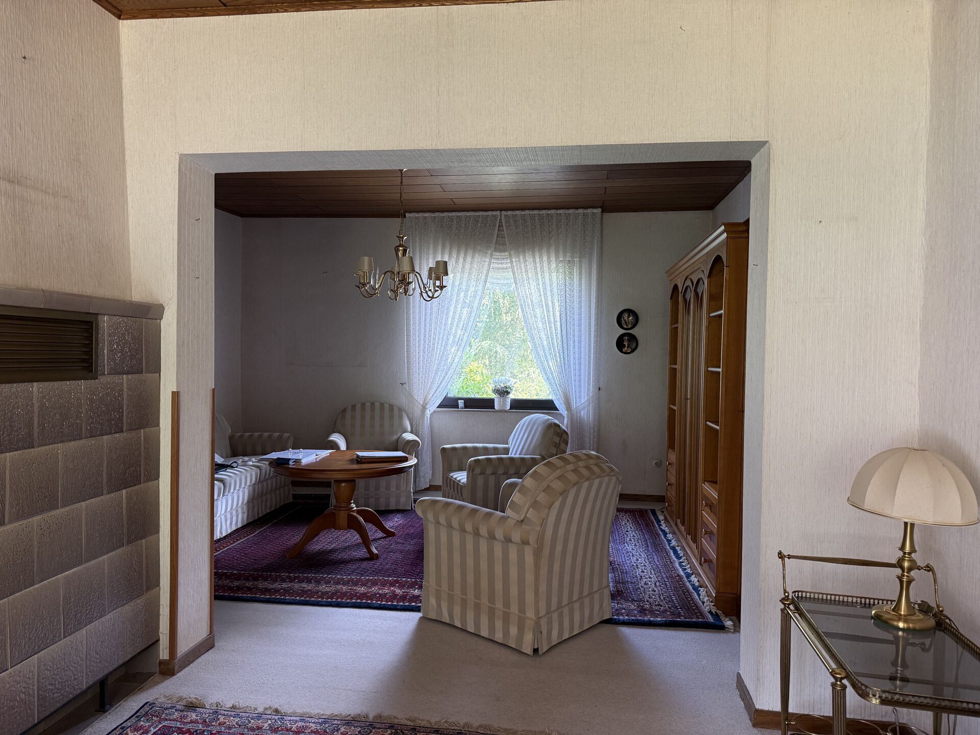 Immobilienangebot - Bad Driburg / Neuenheerse - Alle - Haus am Wald gelegen mit Werkstatt und Wiese - auch ideal für Pferdeliebhaber !