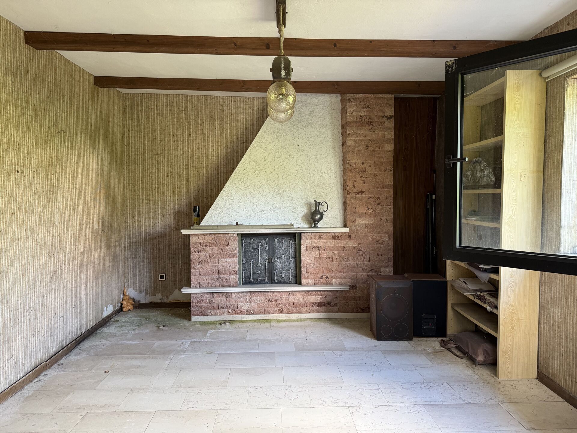 Immobilienangebot - Bad Driburg / Neuenheerse - Alle - Haus am Wald gelegen mit Werkstatt und Wiese - auch ideal für Pferdeliebhaber !