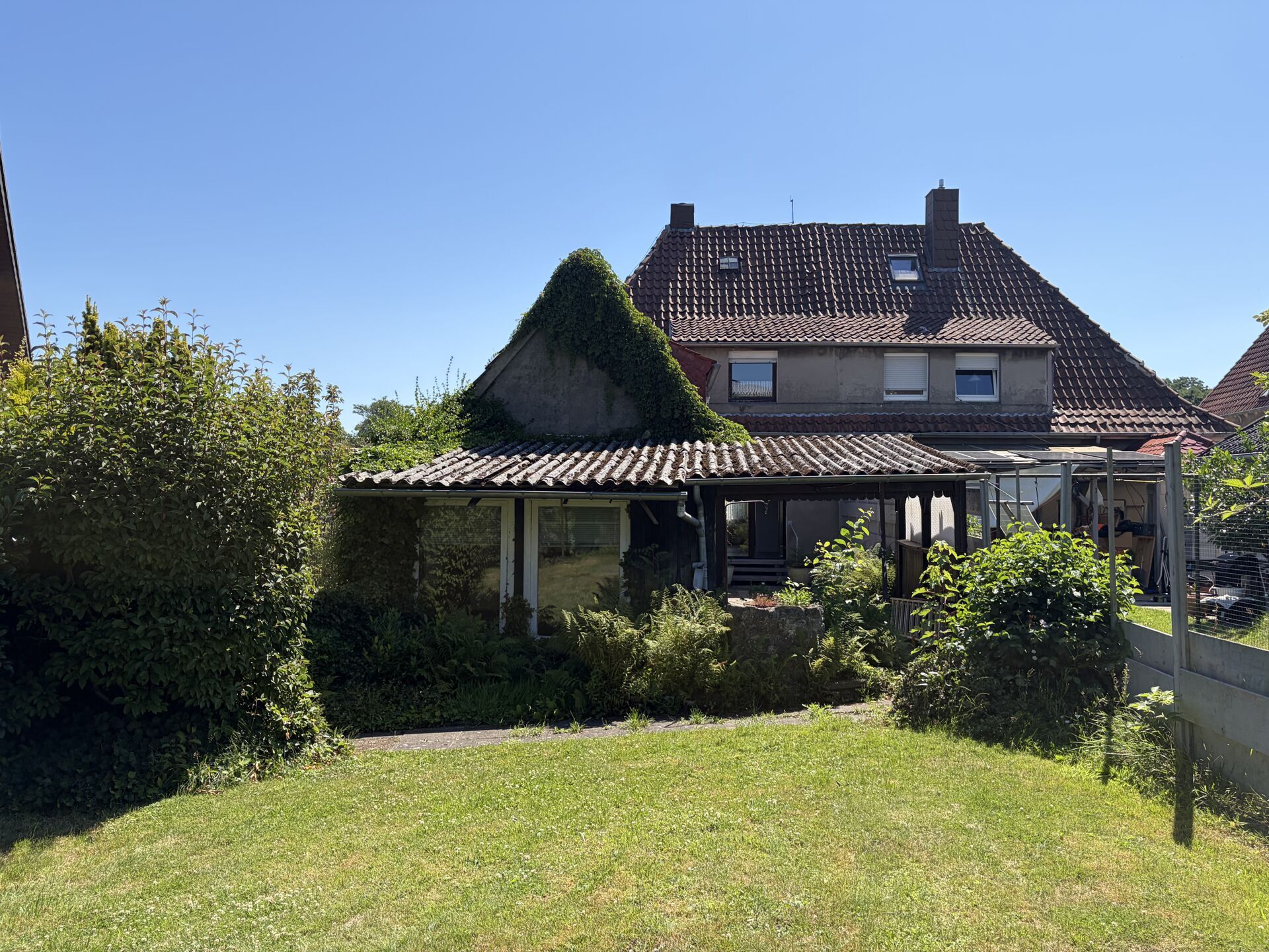 Immobilienangebot - Detmold - Alle - Doppelhaushälfte in Heiligenkirchen wartet auf Renovierungen!